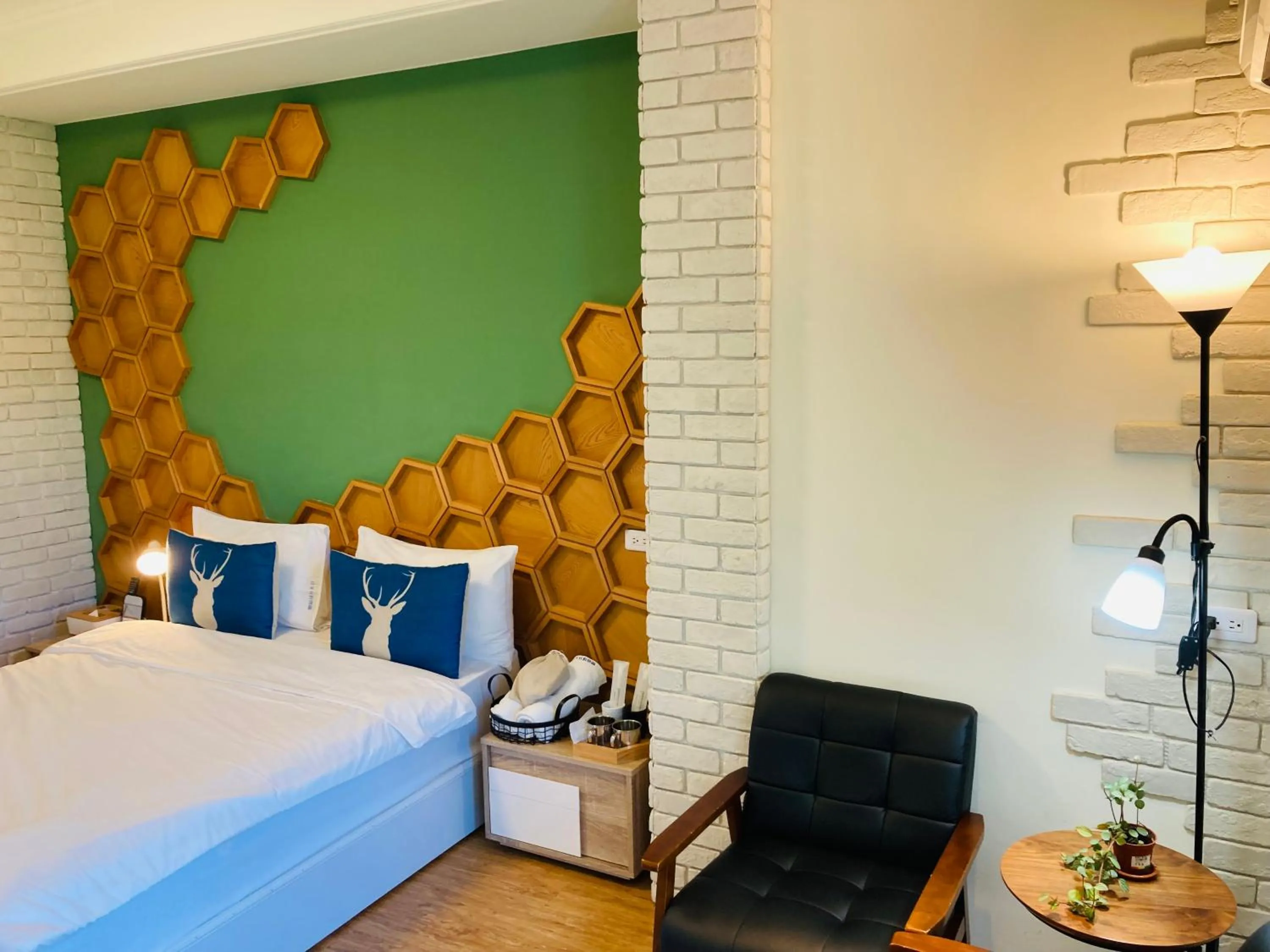 Photo of the whole room, Bed in Chi Chu B&B