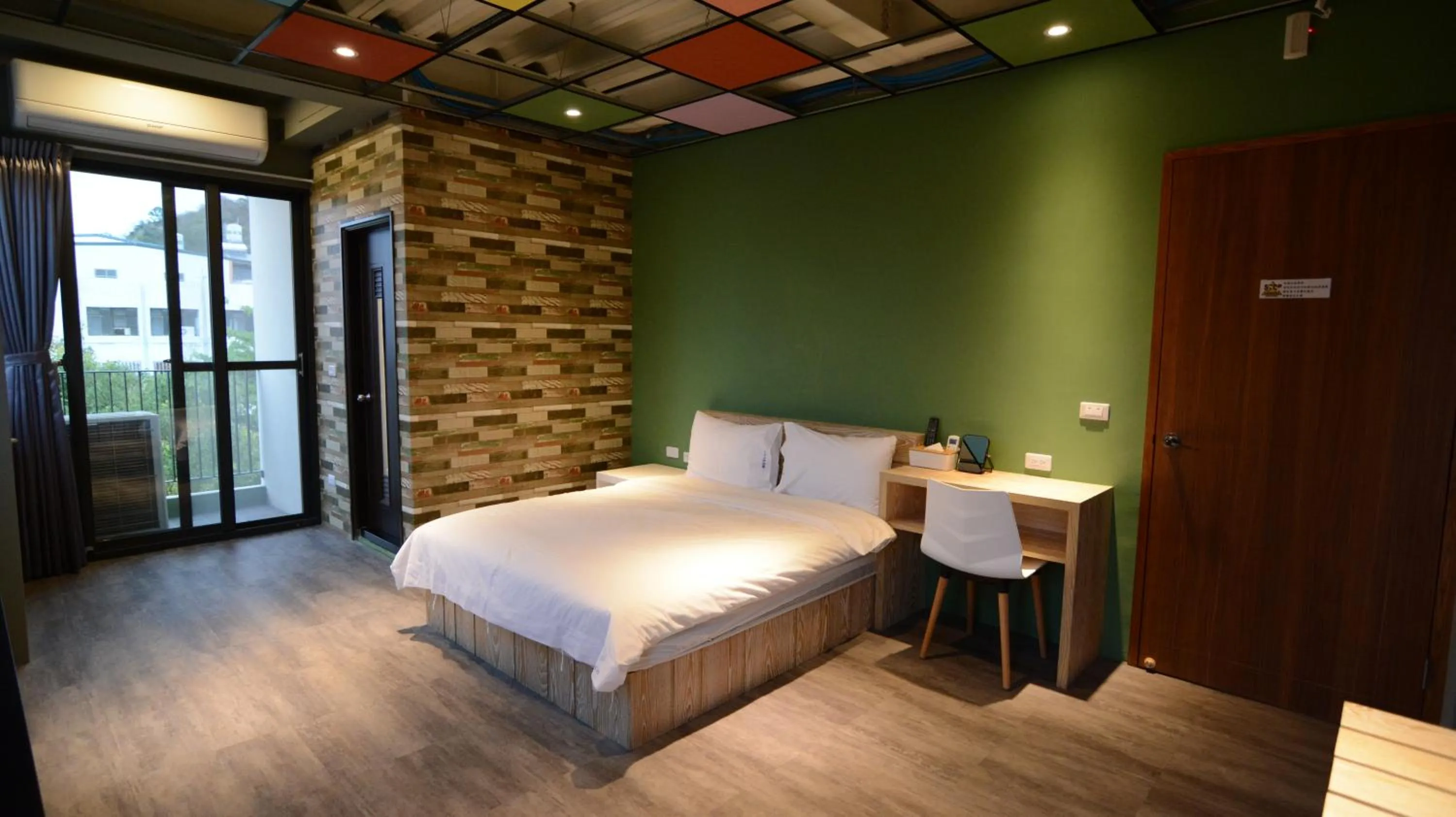 Photo of the whole room, Bed in Chi Chu B&B