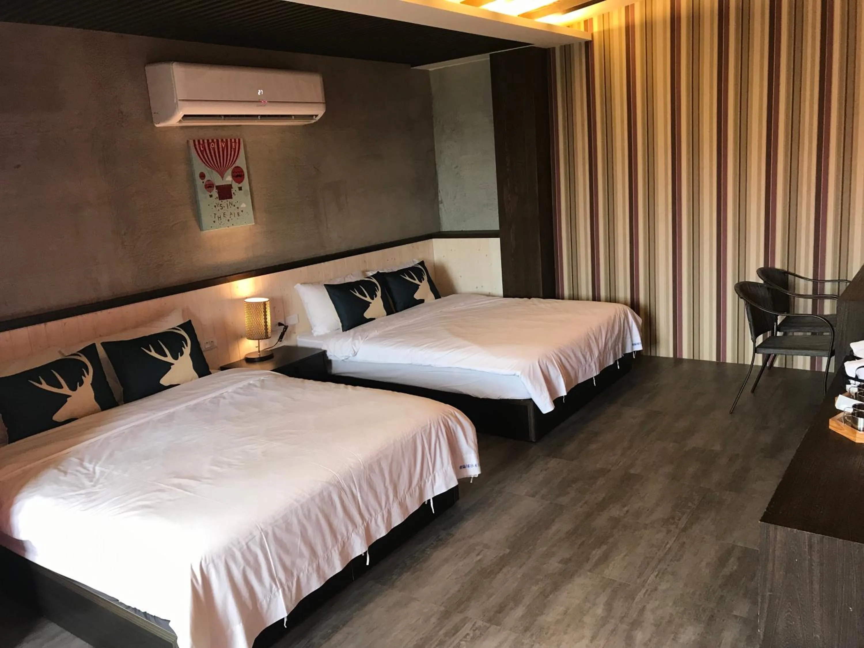 Photo of the whole room, Bed in Chi Chu B&B