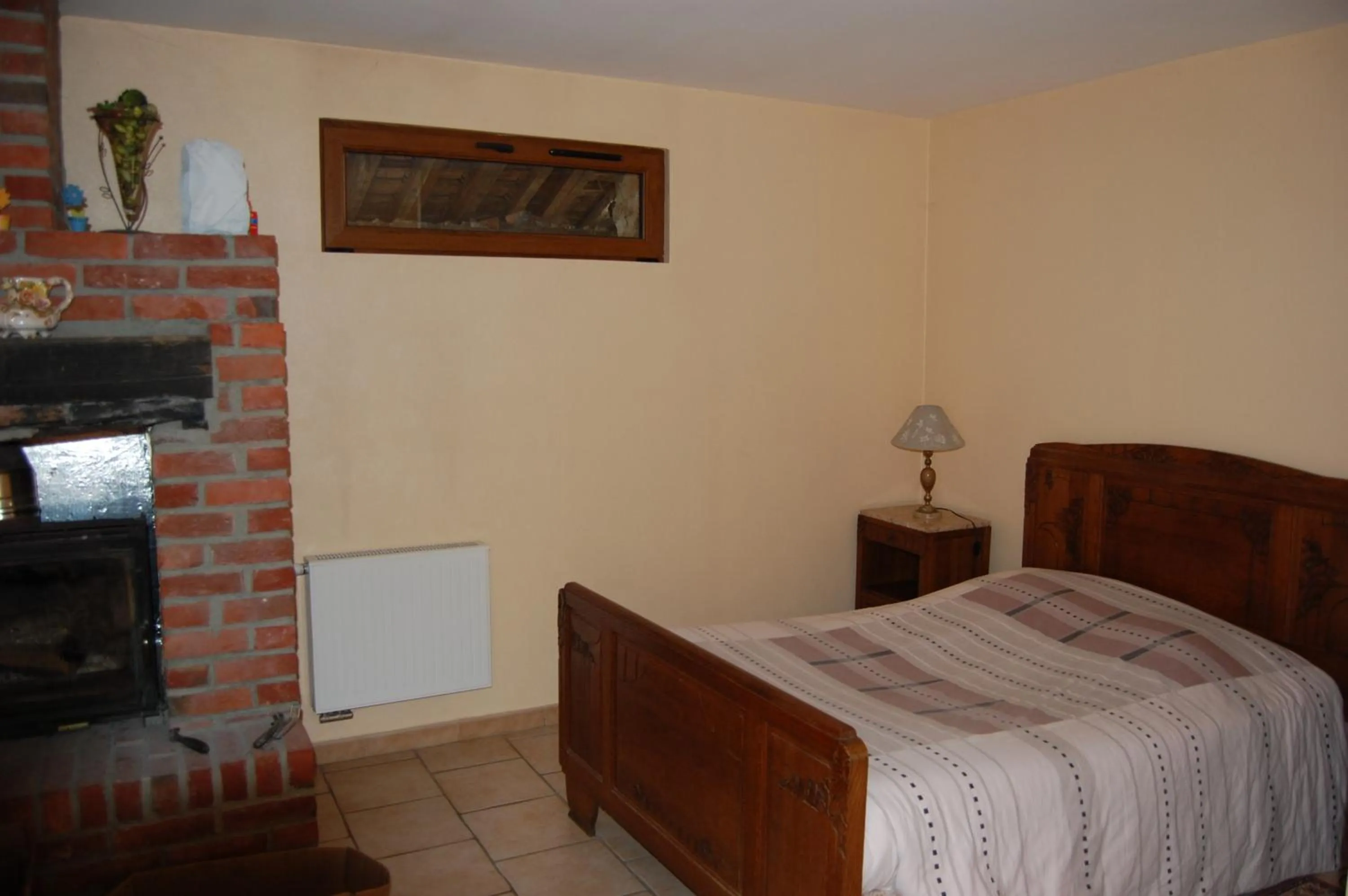 AUBERGE du BORD des EAUX - Demi-pension assurée sur réservation