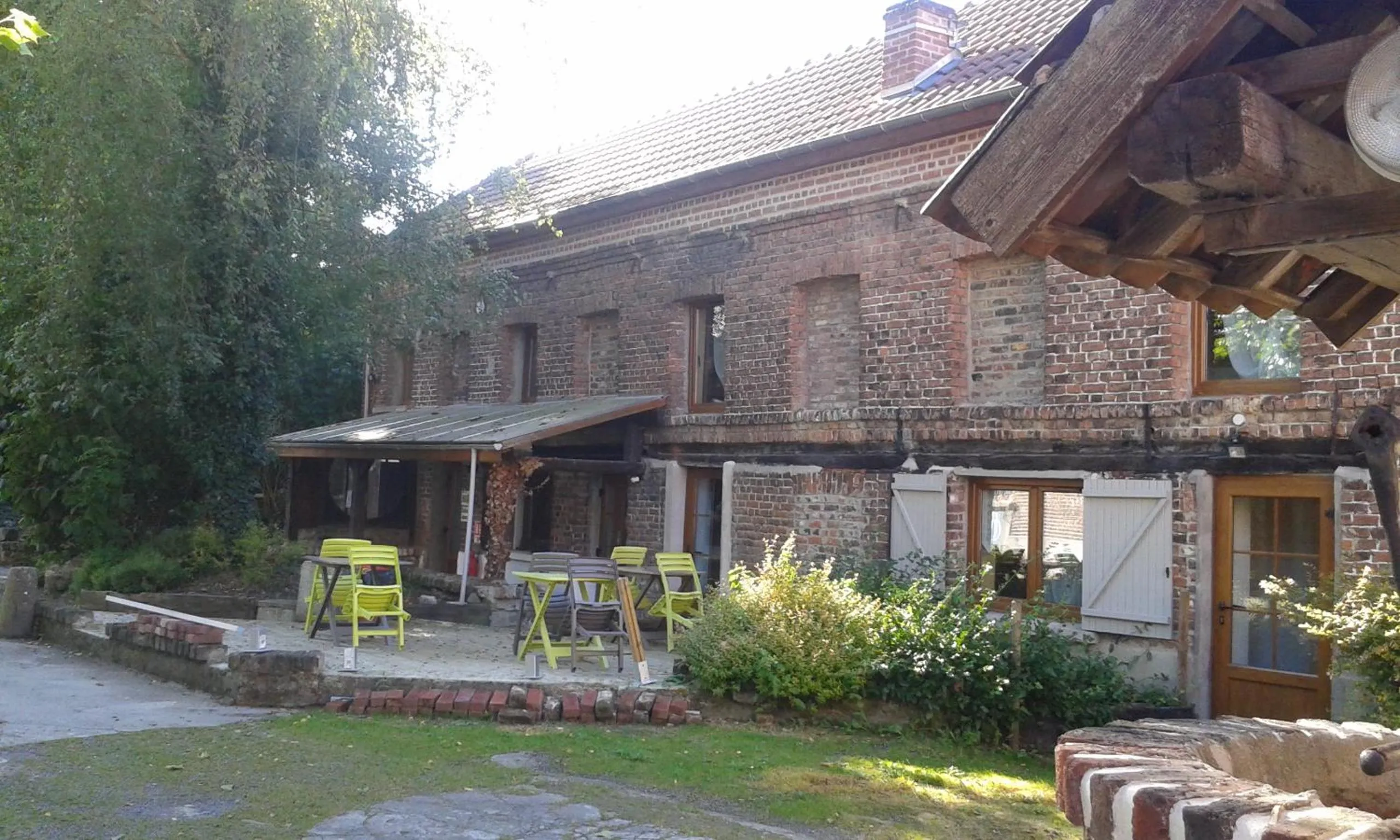 AUBERGE du BORD des EAUX - Demi-pension assurée sur réservation