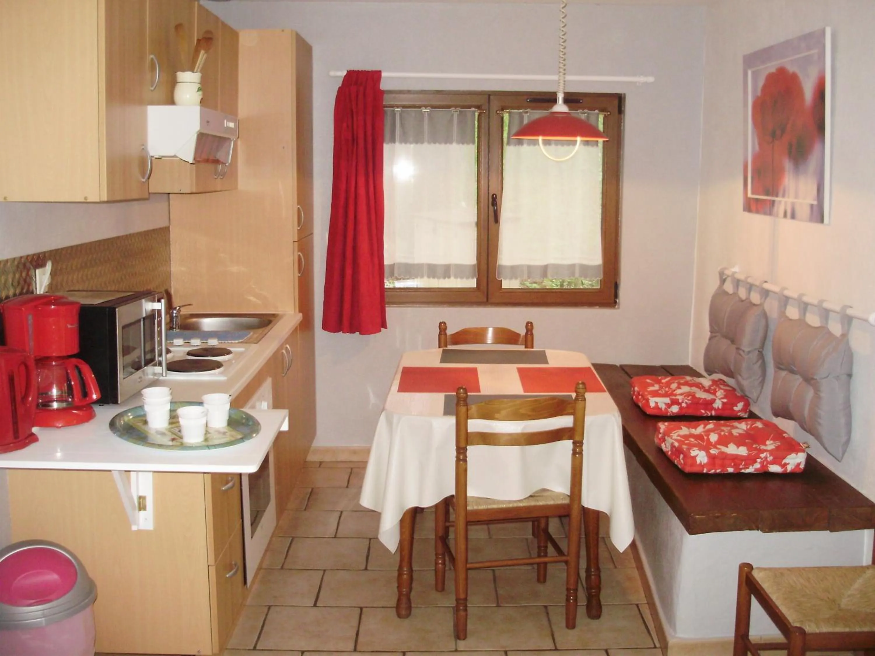 AUBERGE du BORD des EAUX - Demi-pension assurée sur réservation