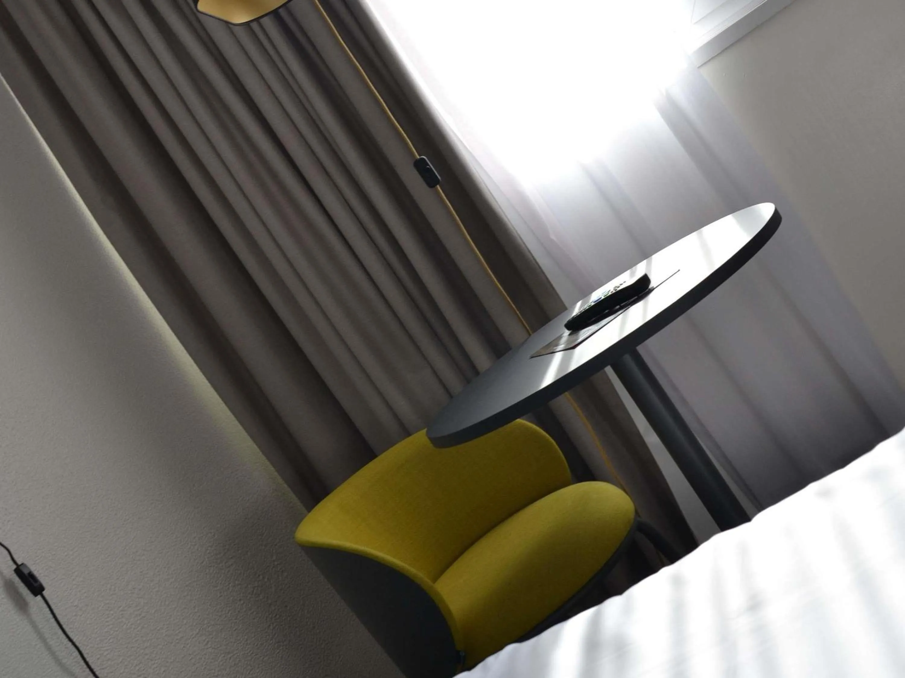 Bedroom in ibis Chambery