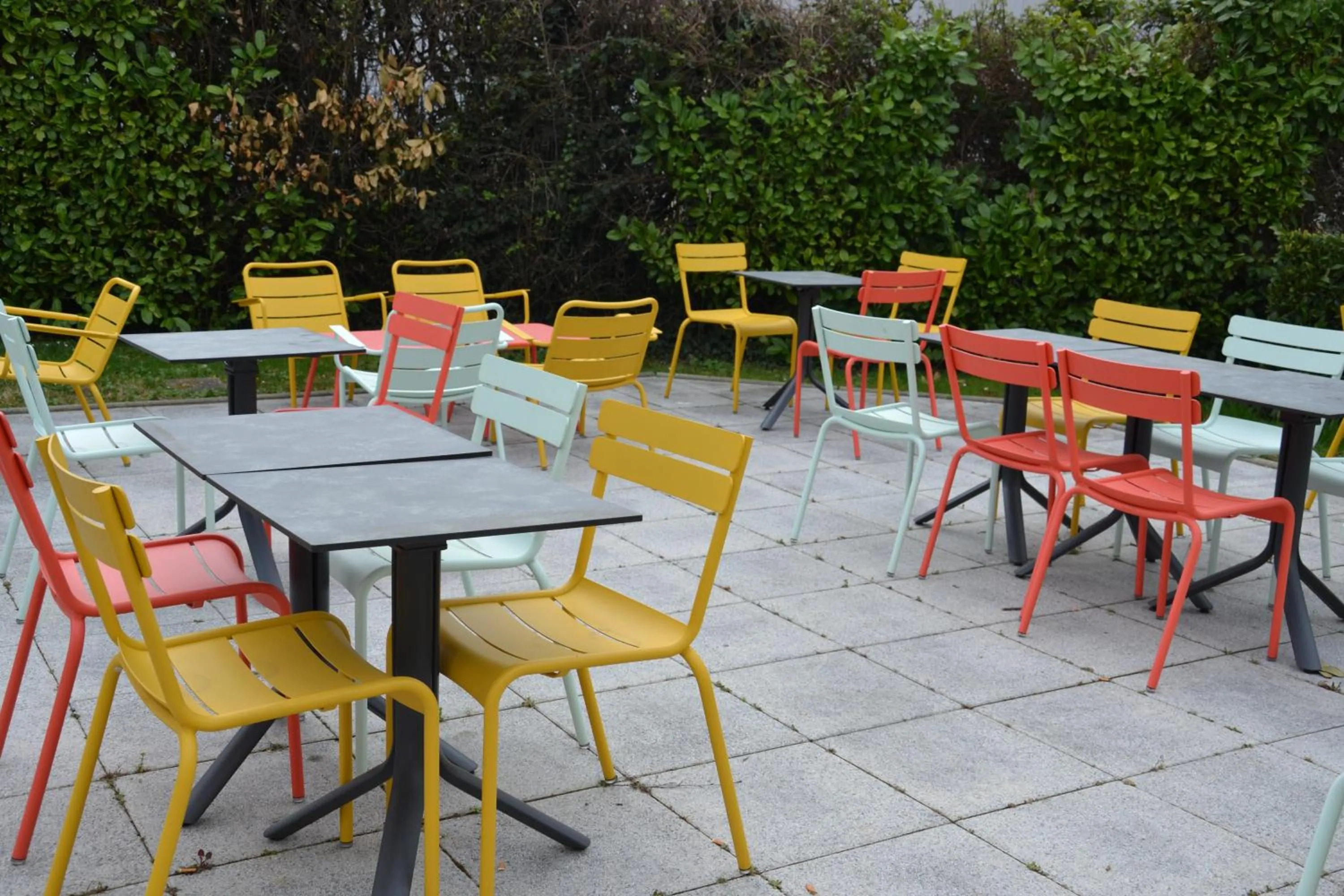 Restaurant/places to eat in ibis Chambery