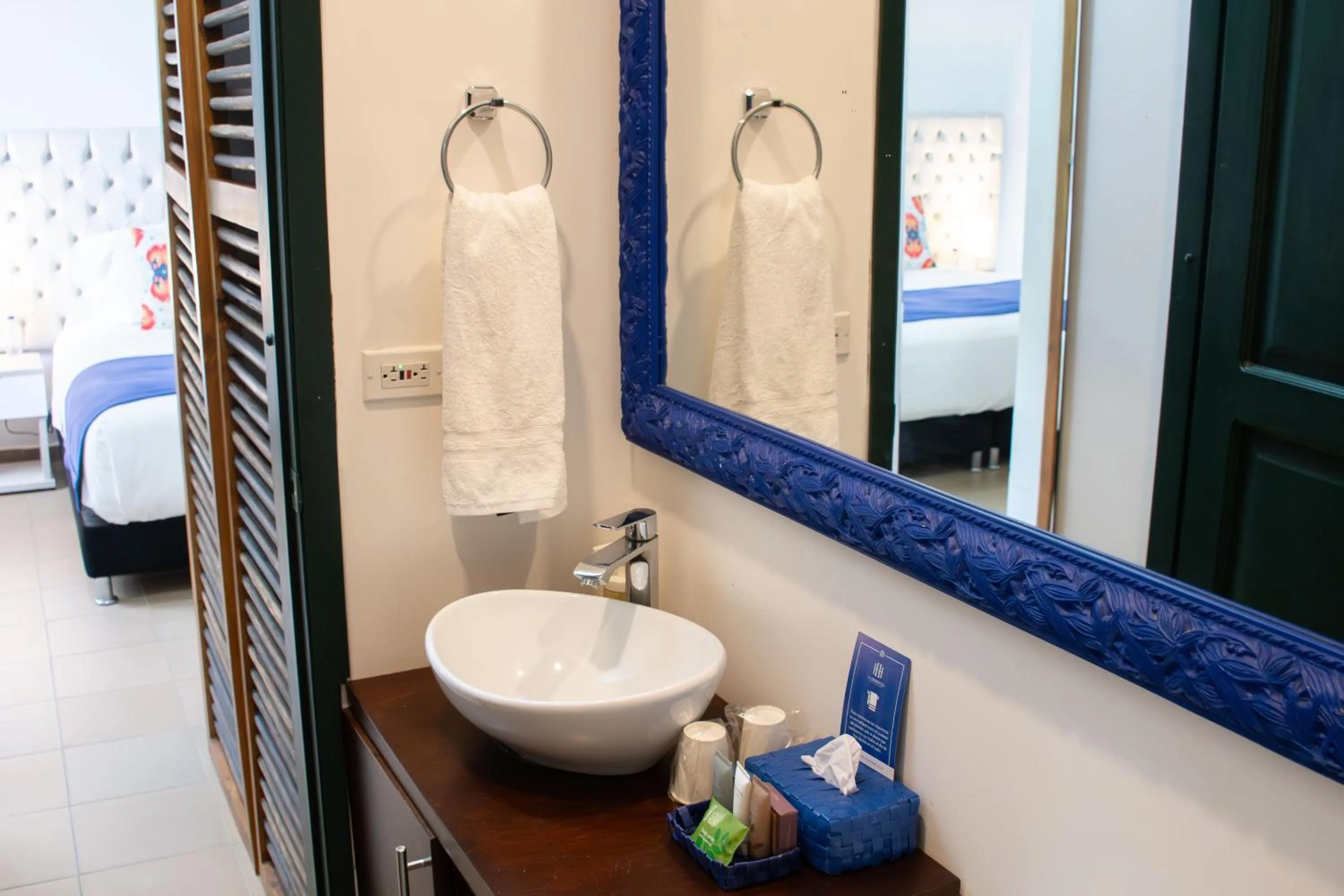 Bathroom in La Herencia Hotel