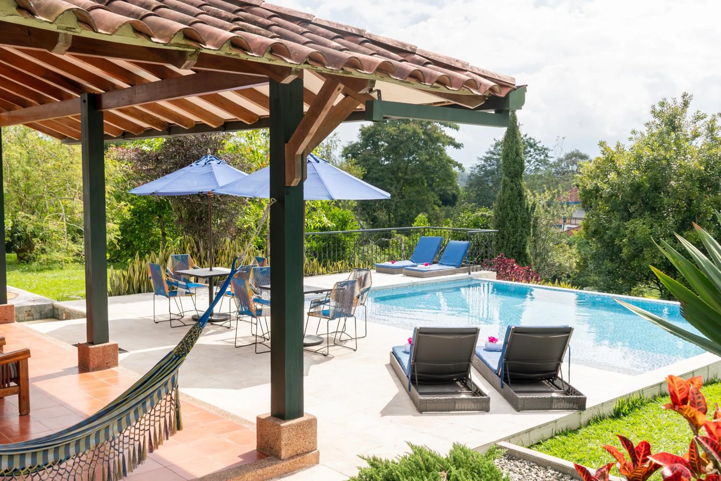 Pool view in La Herencia Hotel