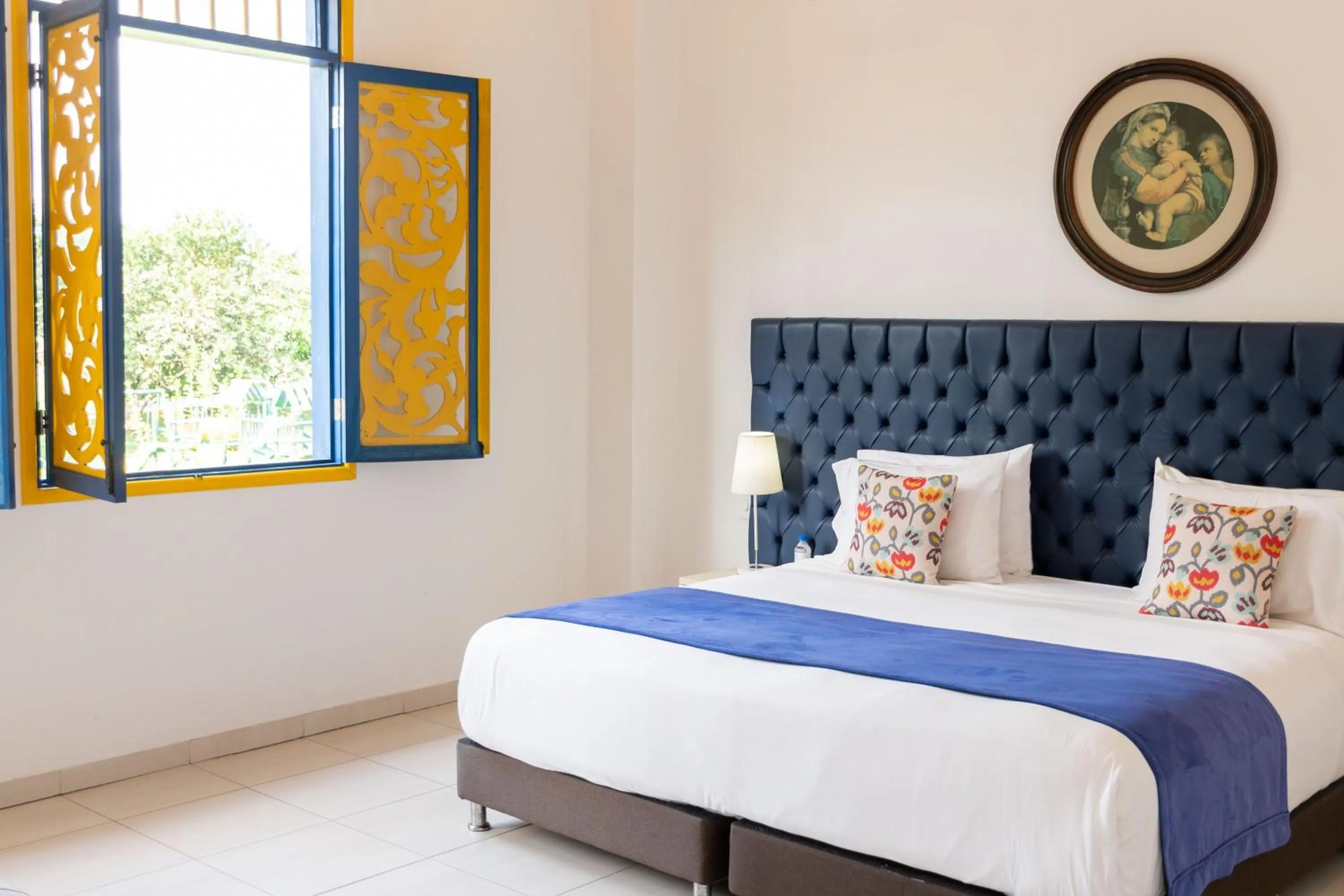 Bedroom, Bed in La Herencia Hotel