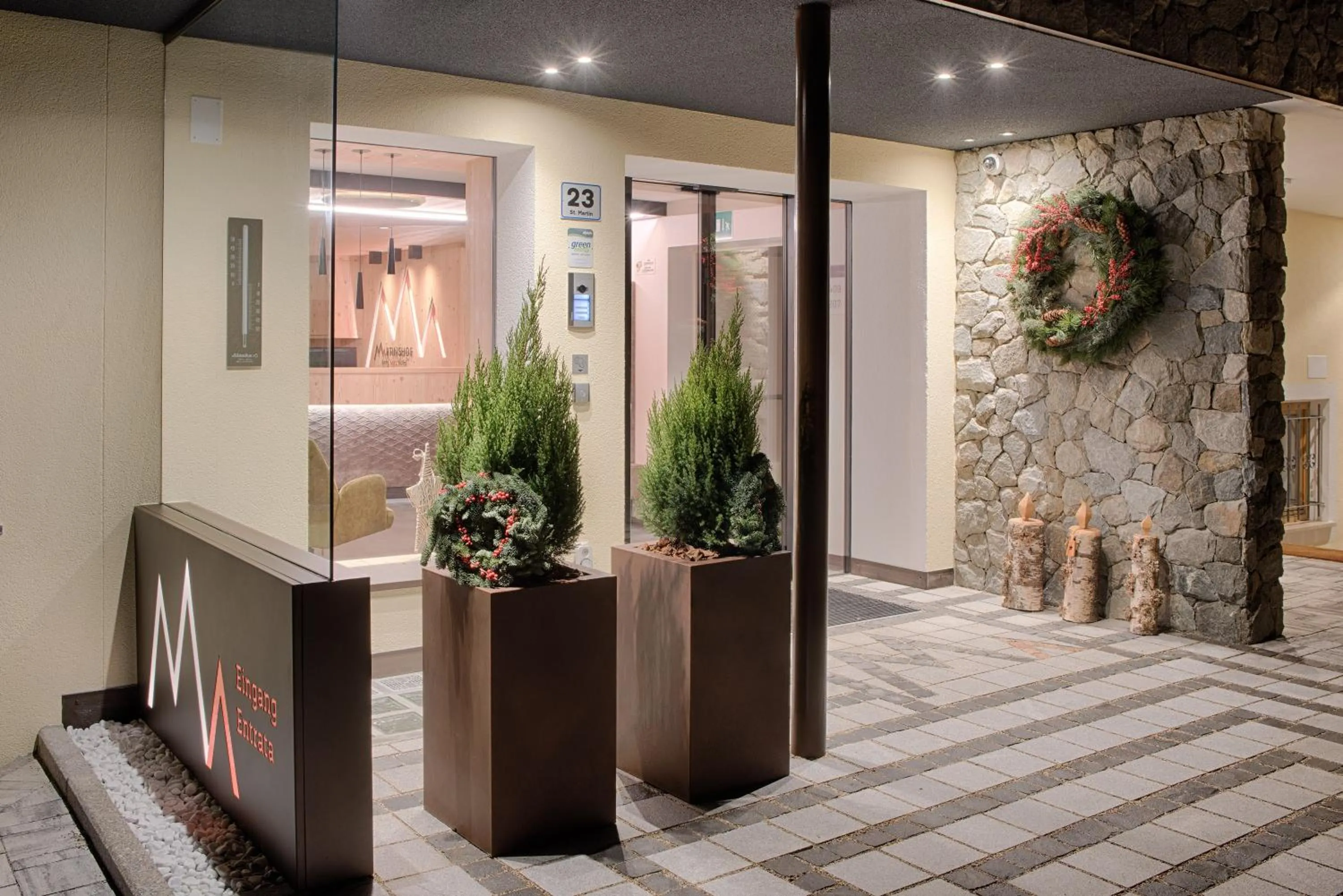 Facade/entrance in Martinshof berg herz hotel