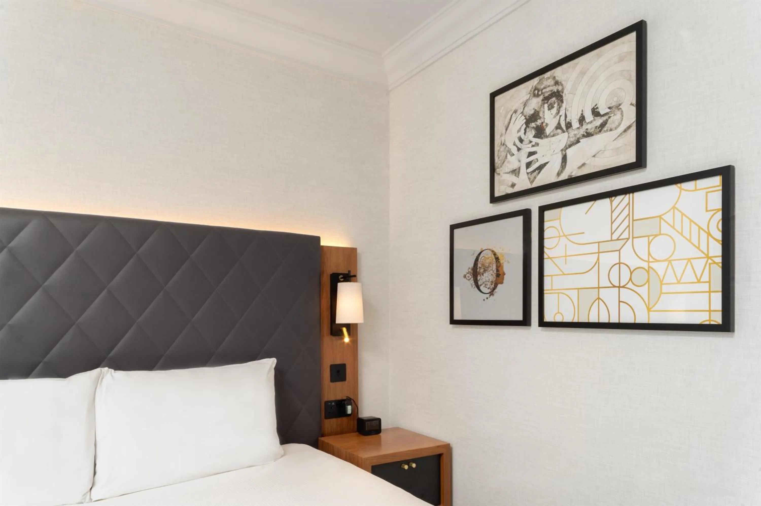 Bed in Hilton London Olympia