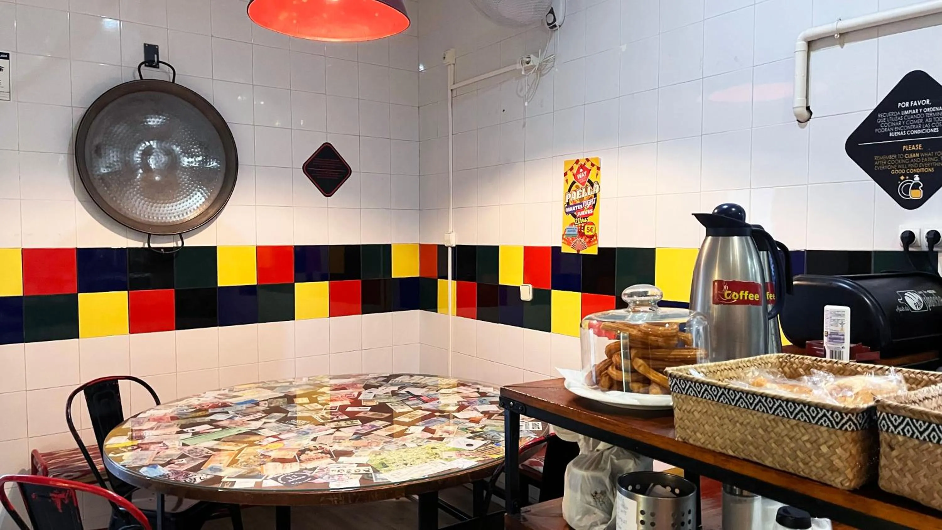 Communal kitchen in Way Hostel Madrid