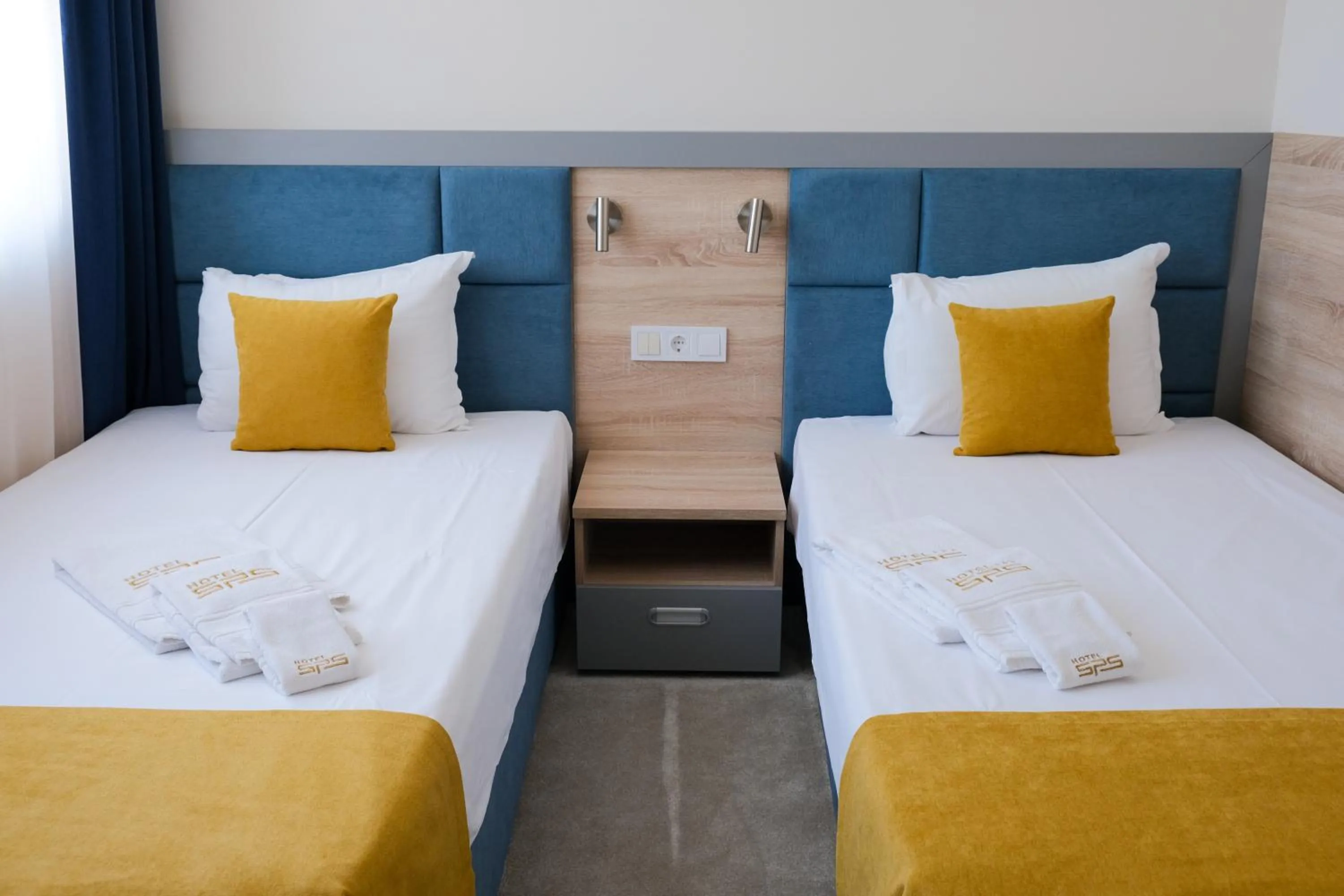 Bedroom, Bed in SPS Hotel