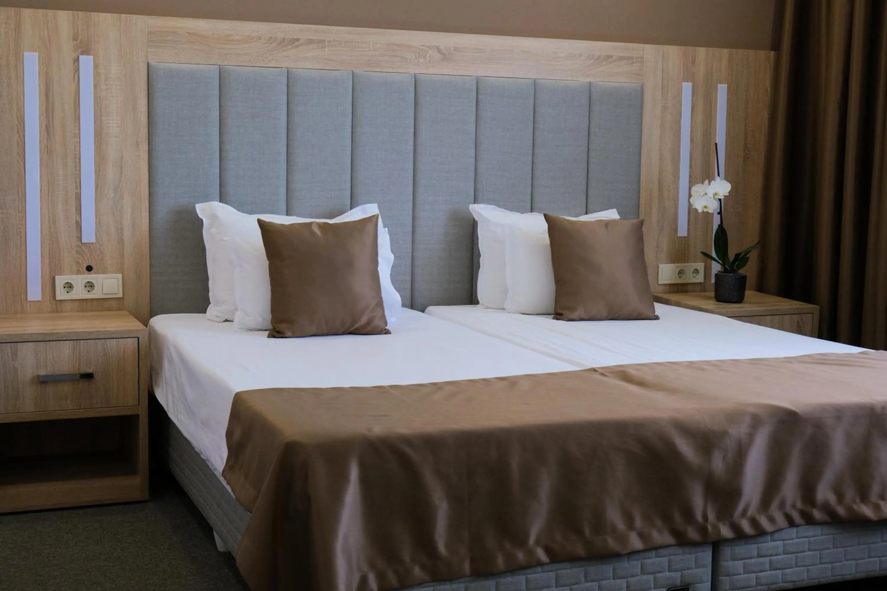 Photo of the whole room, Bed in SPS Hotel