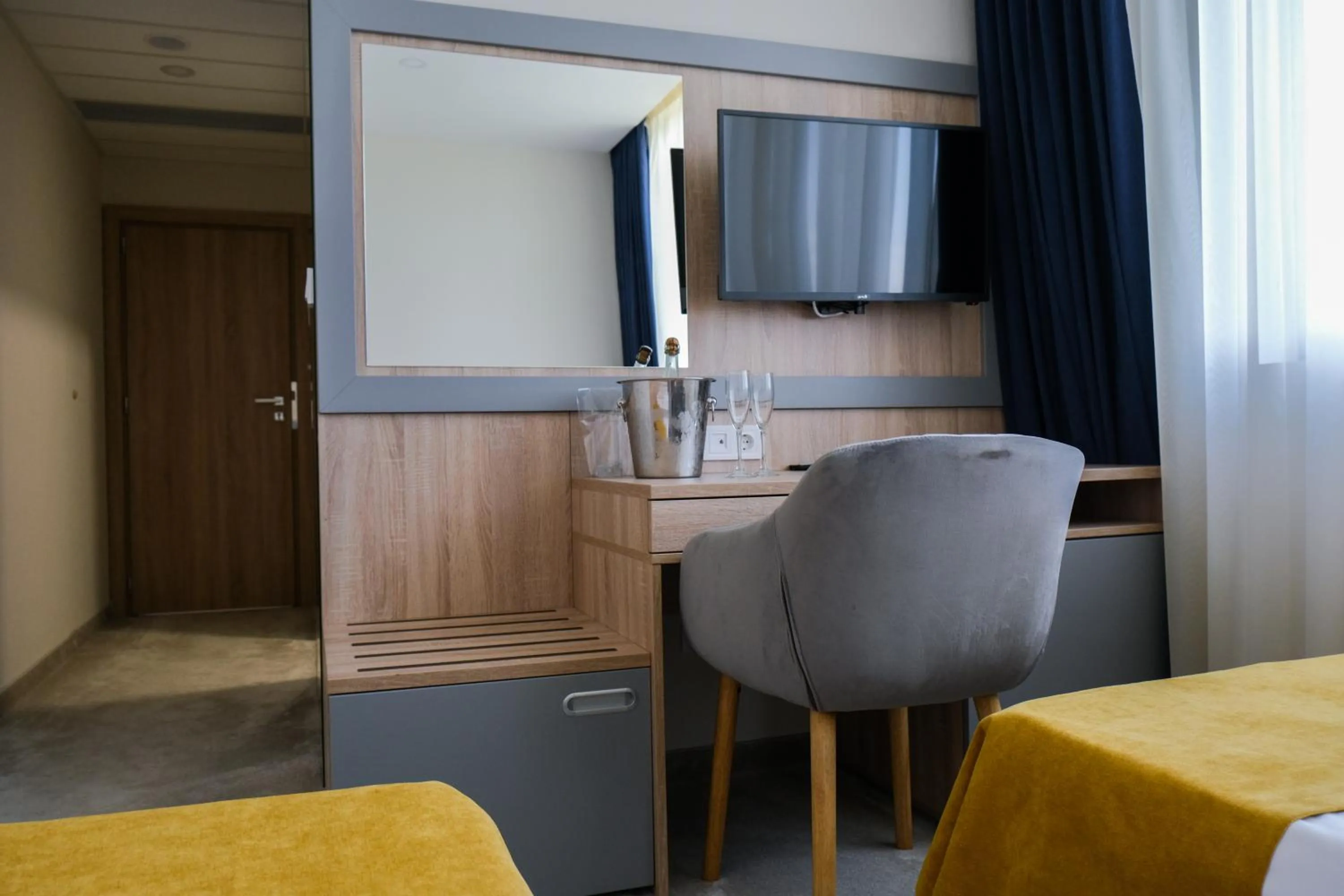 TV and multimedia, Bed in SPS Hotel