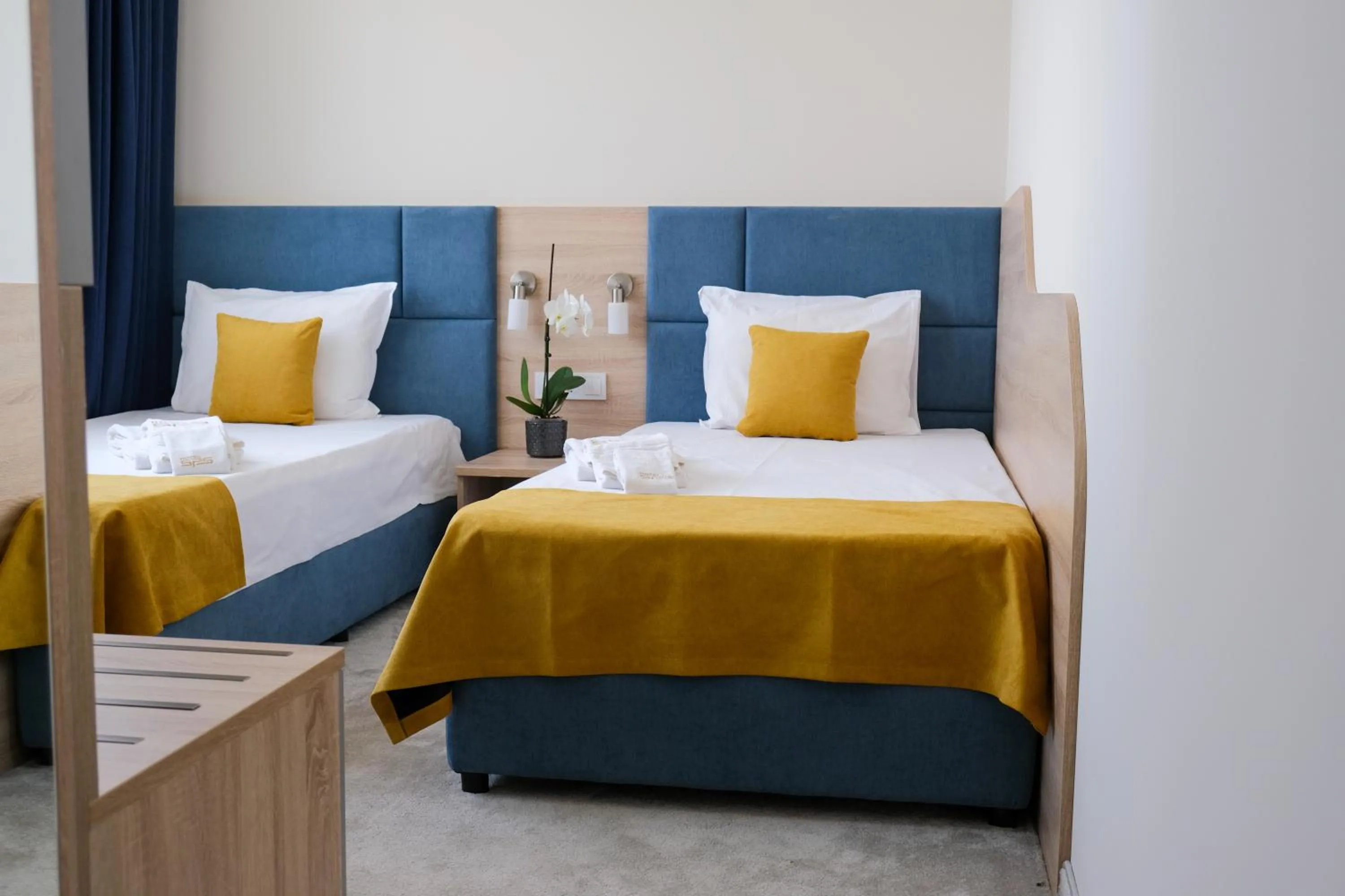 Photo of the whole room, Bed in SPS Hotel