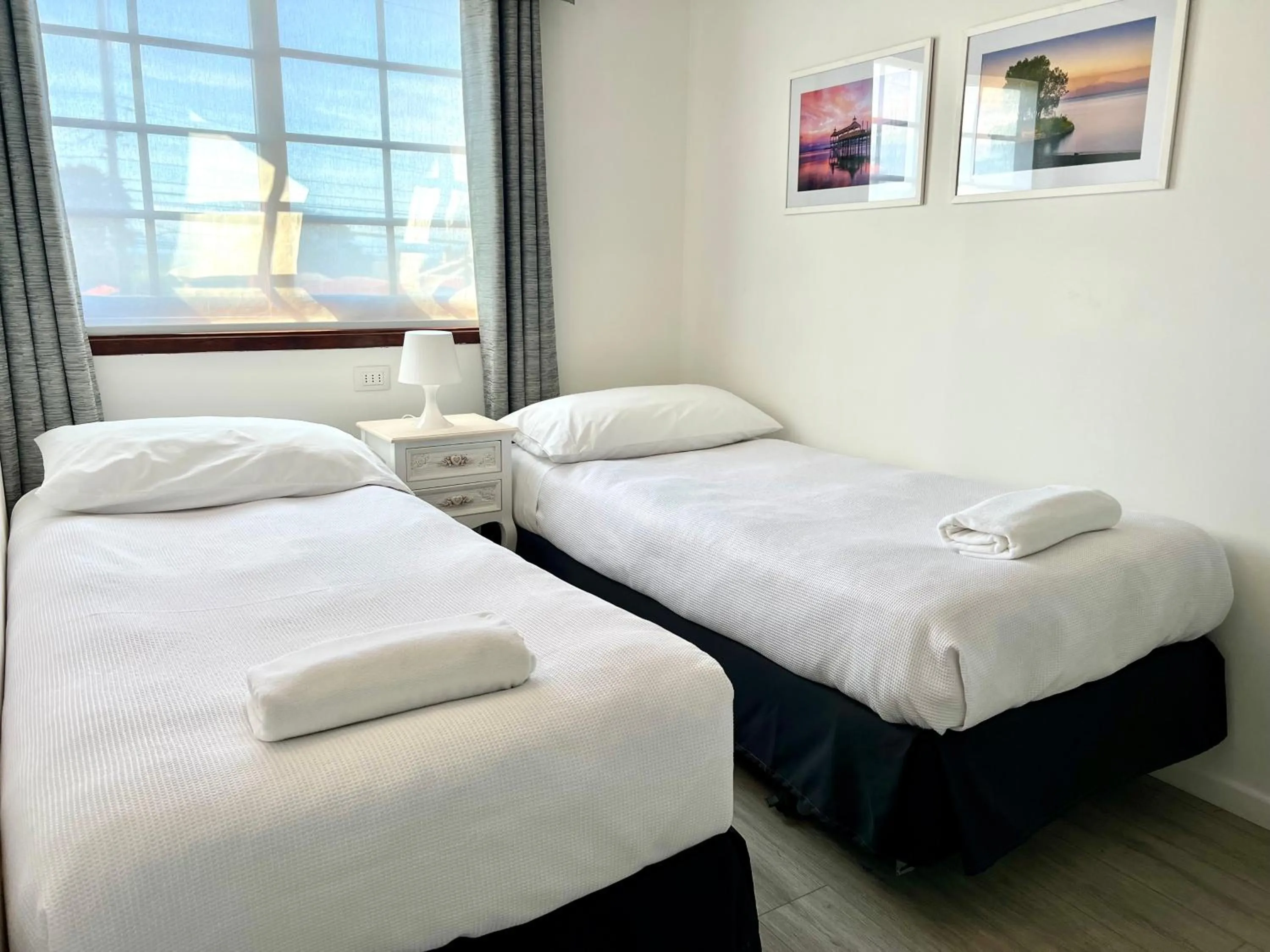 Bedroom, Bed in Hotel Frutillar