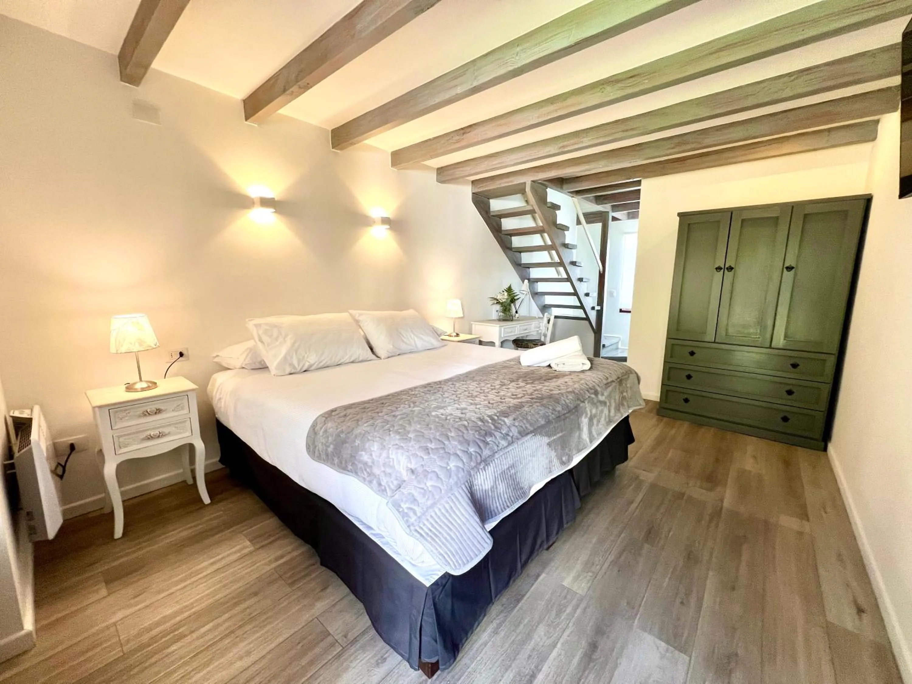 Bedroom, Bed in Hotel Frutillar