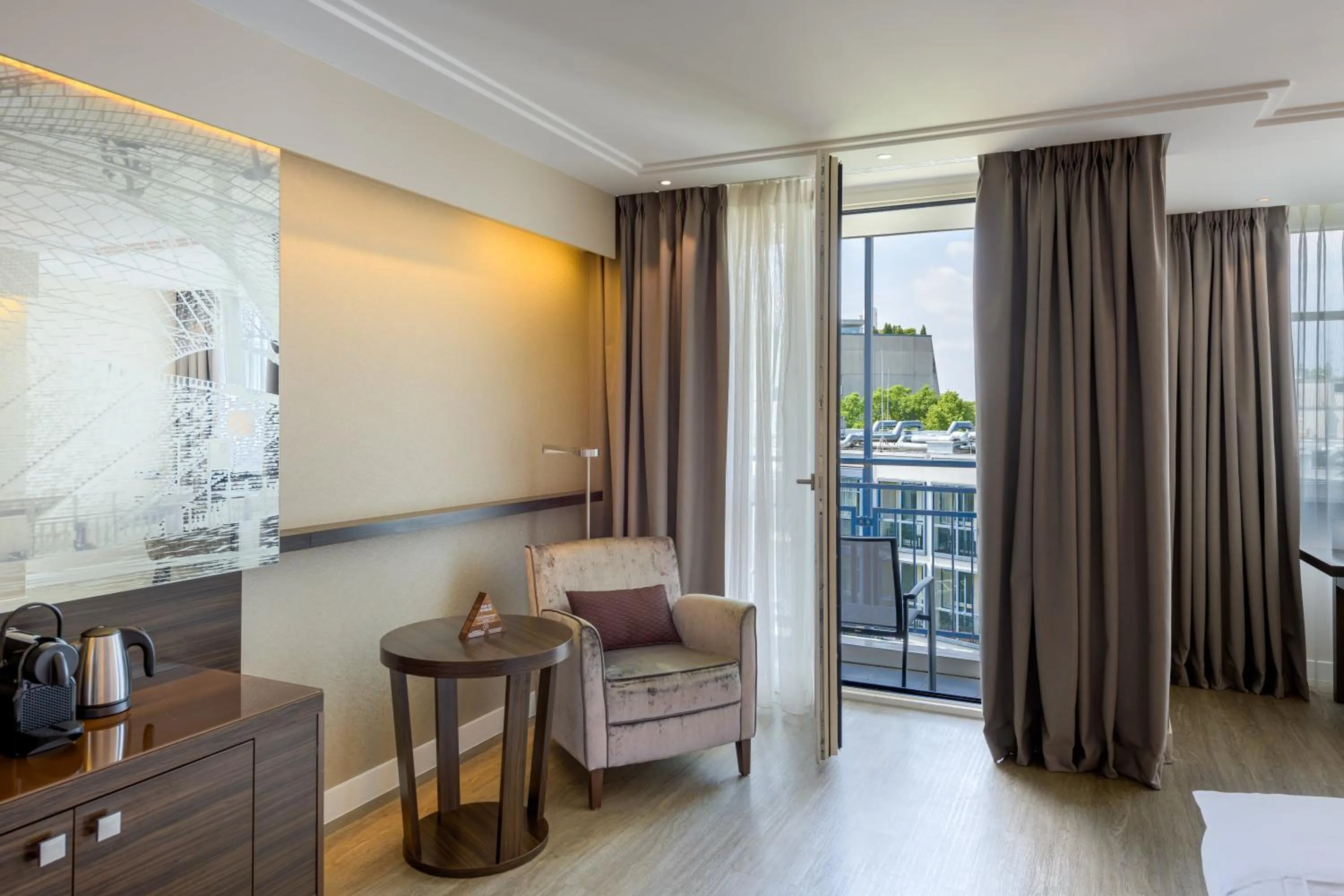 TV and multimedia in Pullman Munich