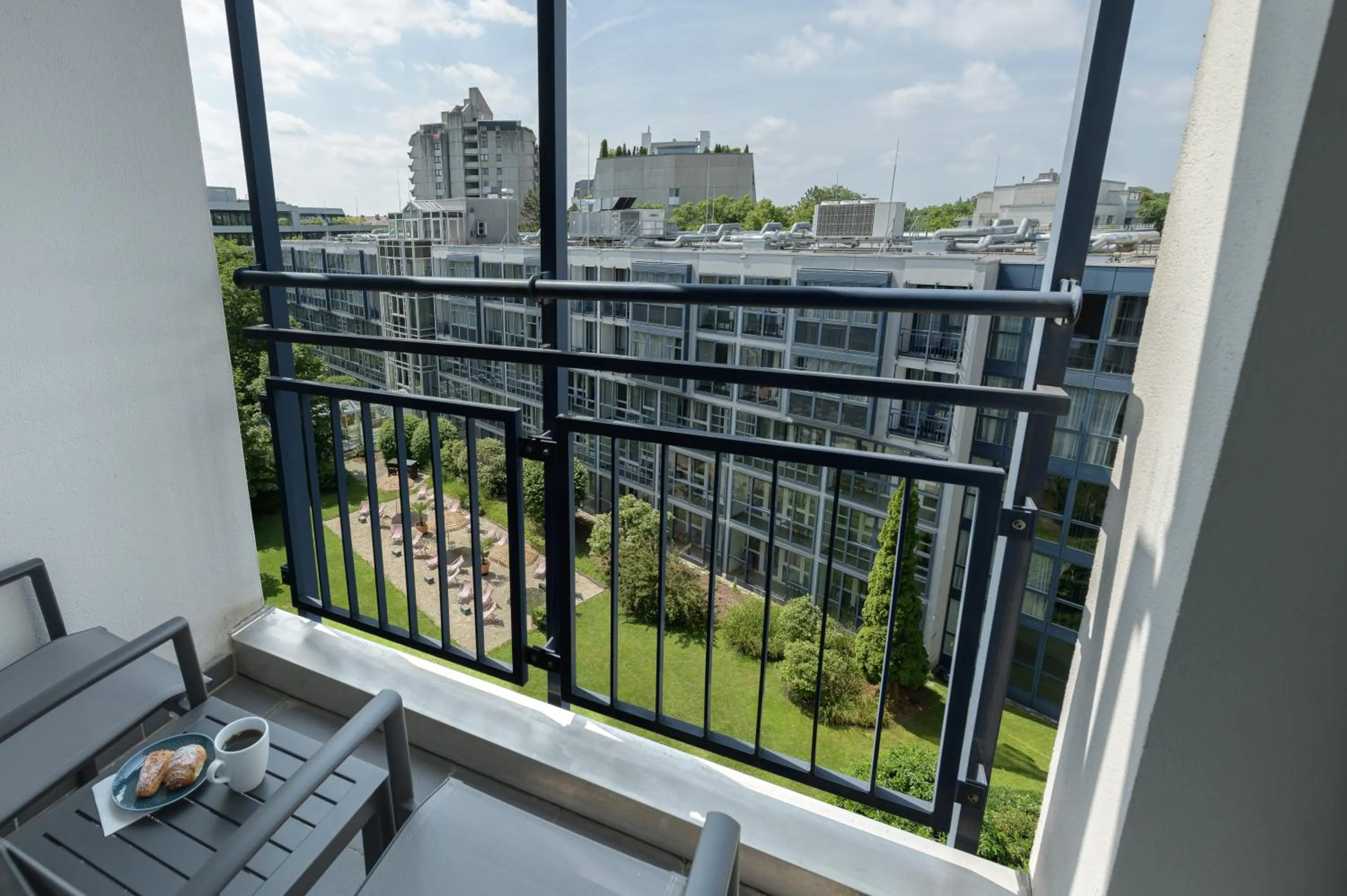 Garden in Pullman Munich