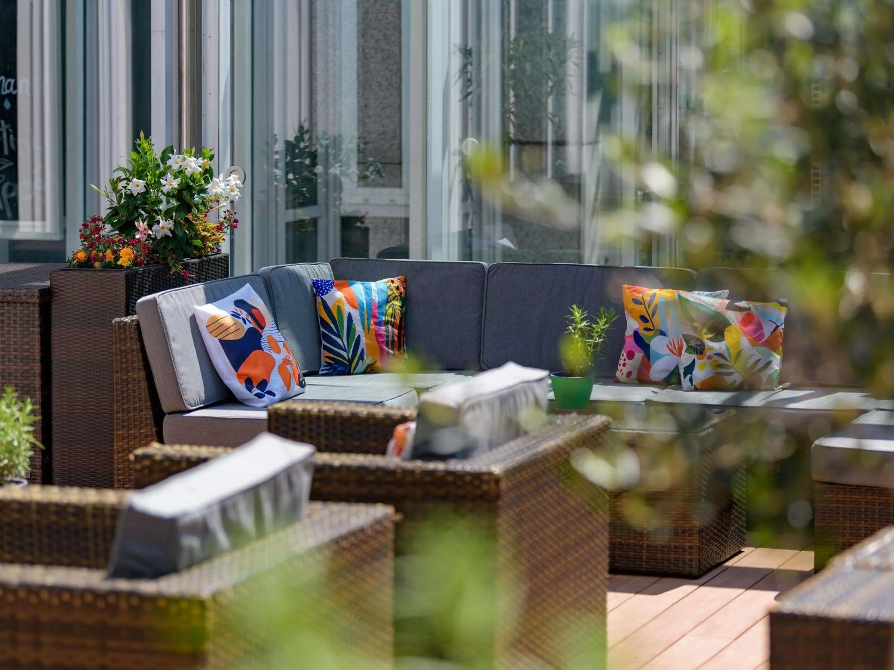 Restaurant/places to eat in Pullman Munich