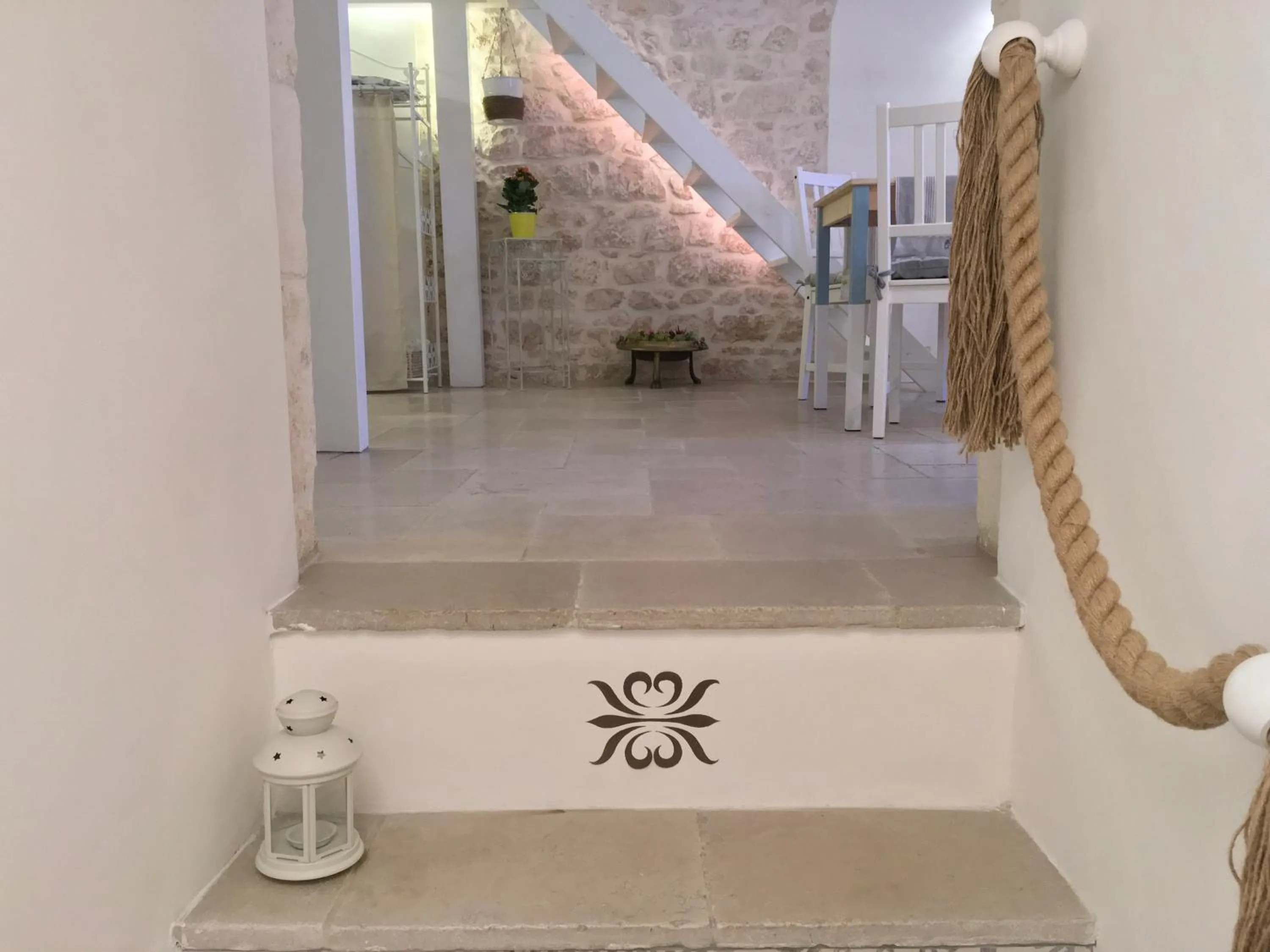 Decorative detail in Casa Carlotta