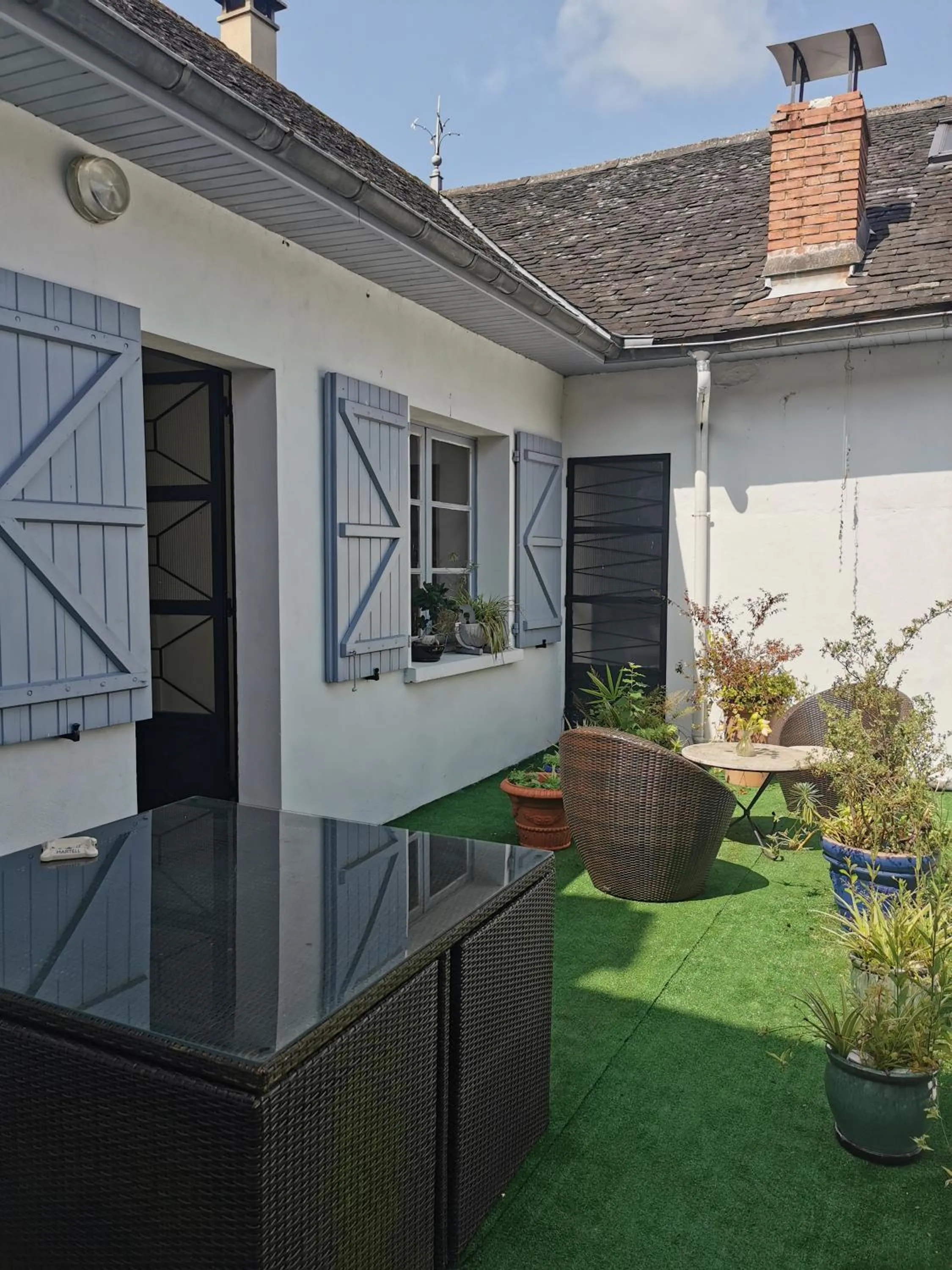 Chambres d'hôtes Chez Valérie Garage motos et vélos