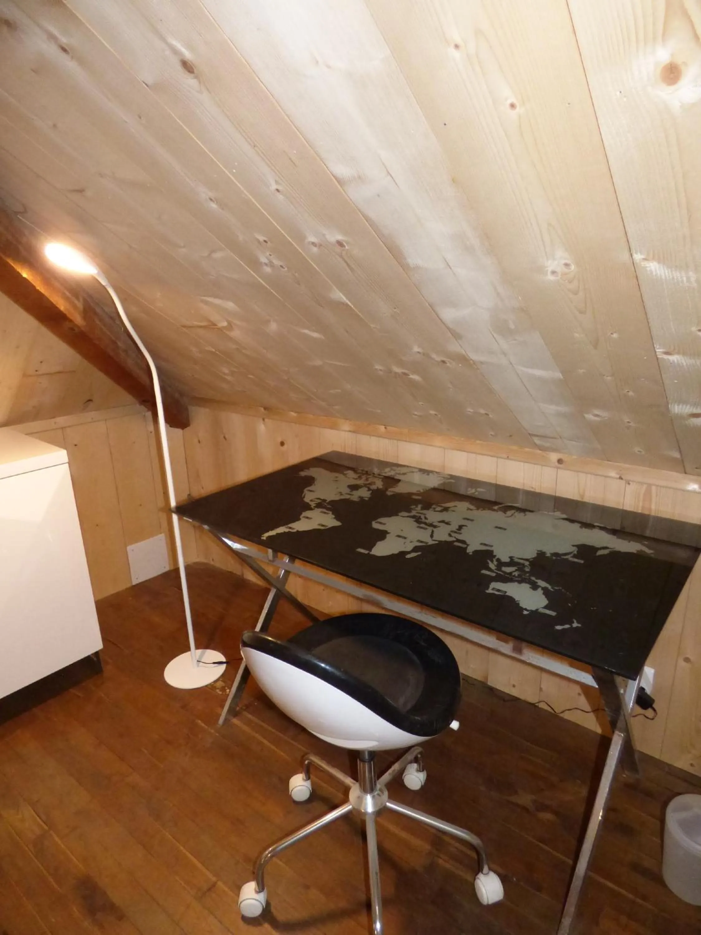 Chambres d'hôtes Chez Valérie Garage motos et vélos