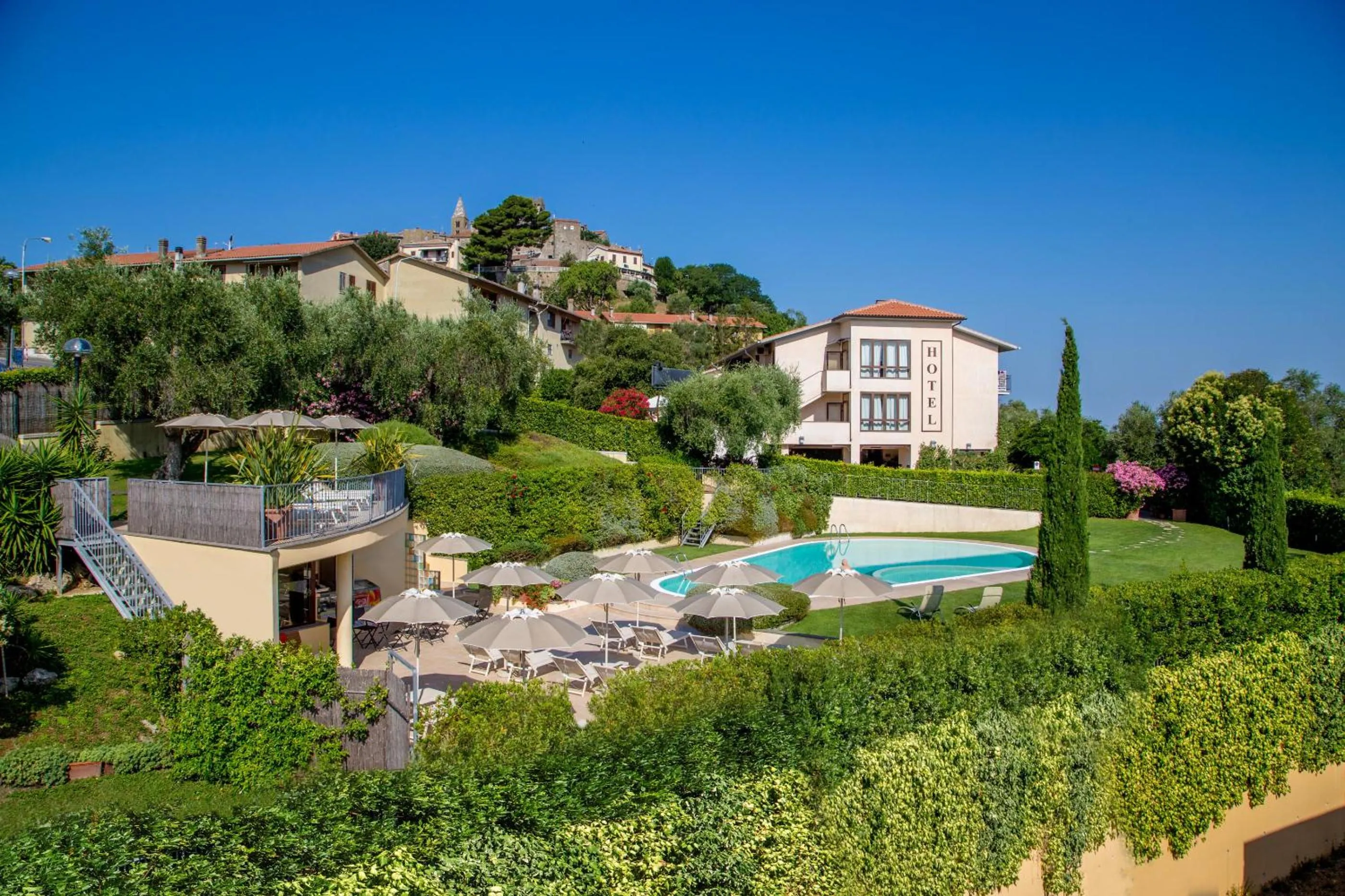 Property building in Valle Del Buttero