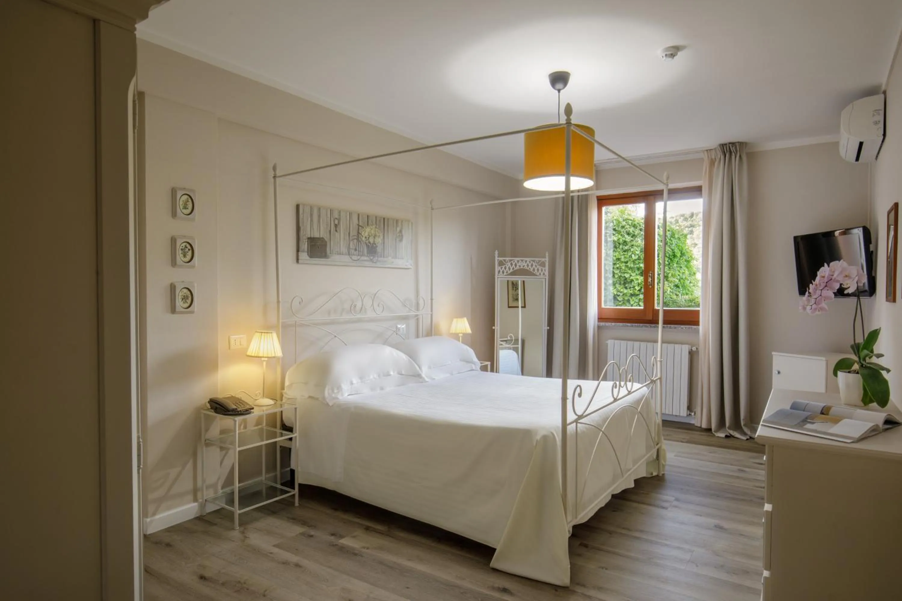 Bedroom, Bed in Valle Del Buttero