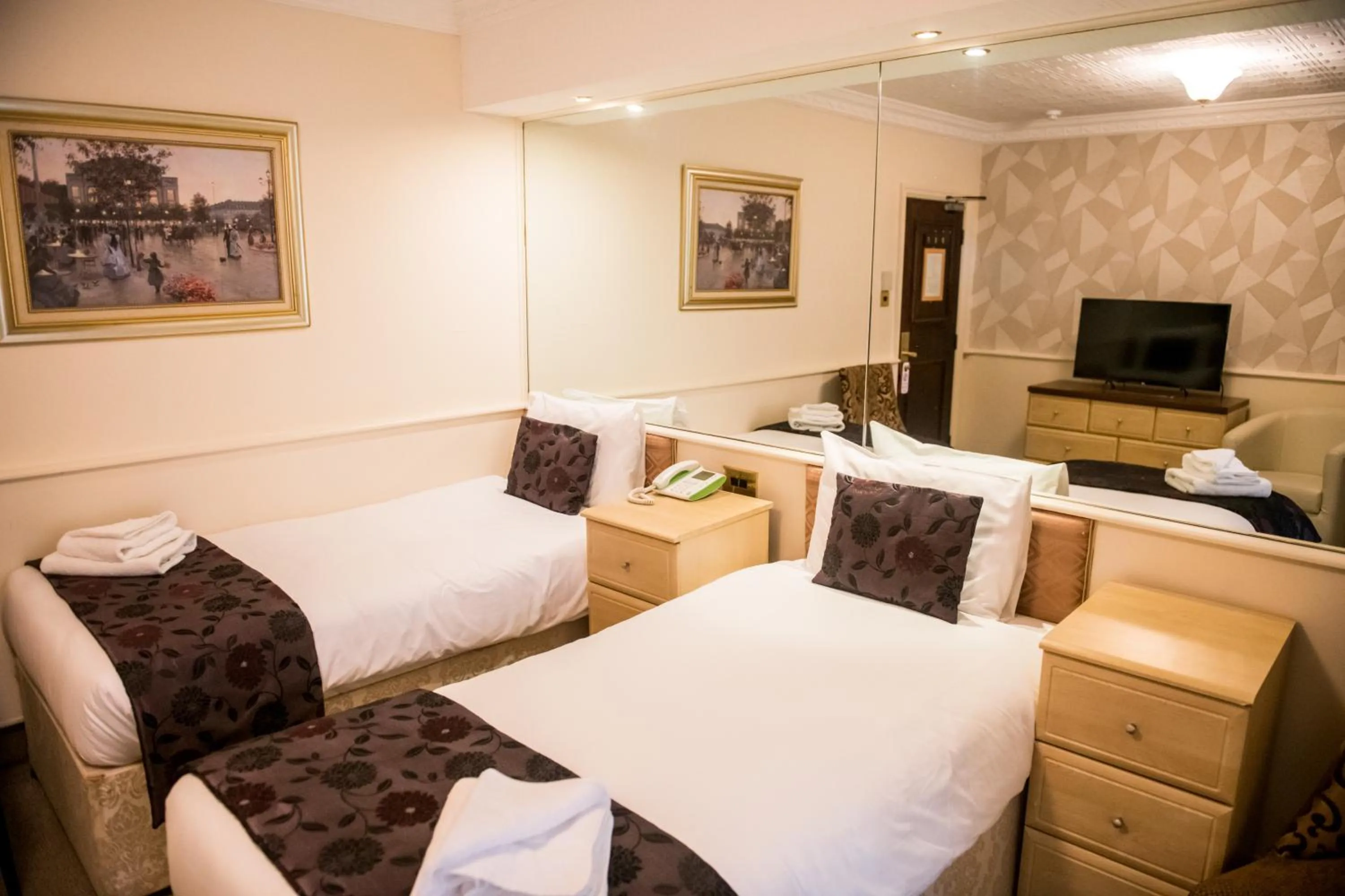 Bedroom, Bed in Clifton Park Hotel - Adults Only