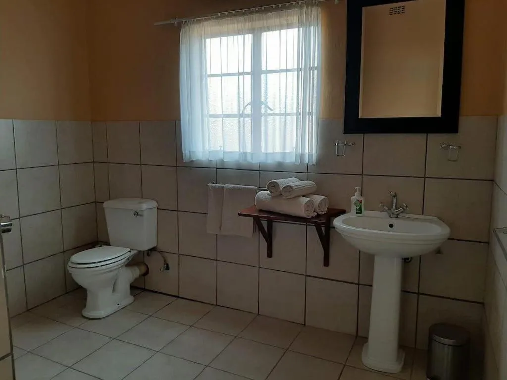 Toilet in Goibib Mountain Lodge