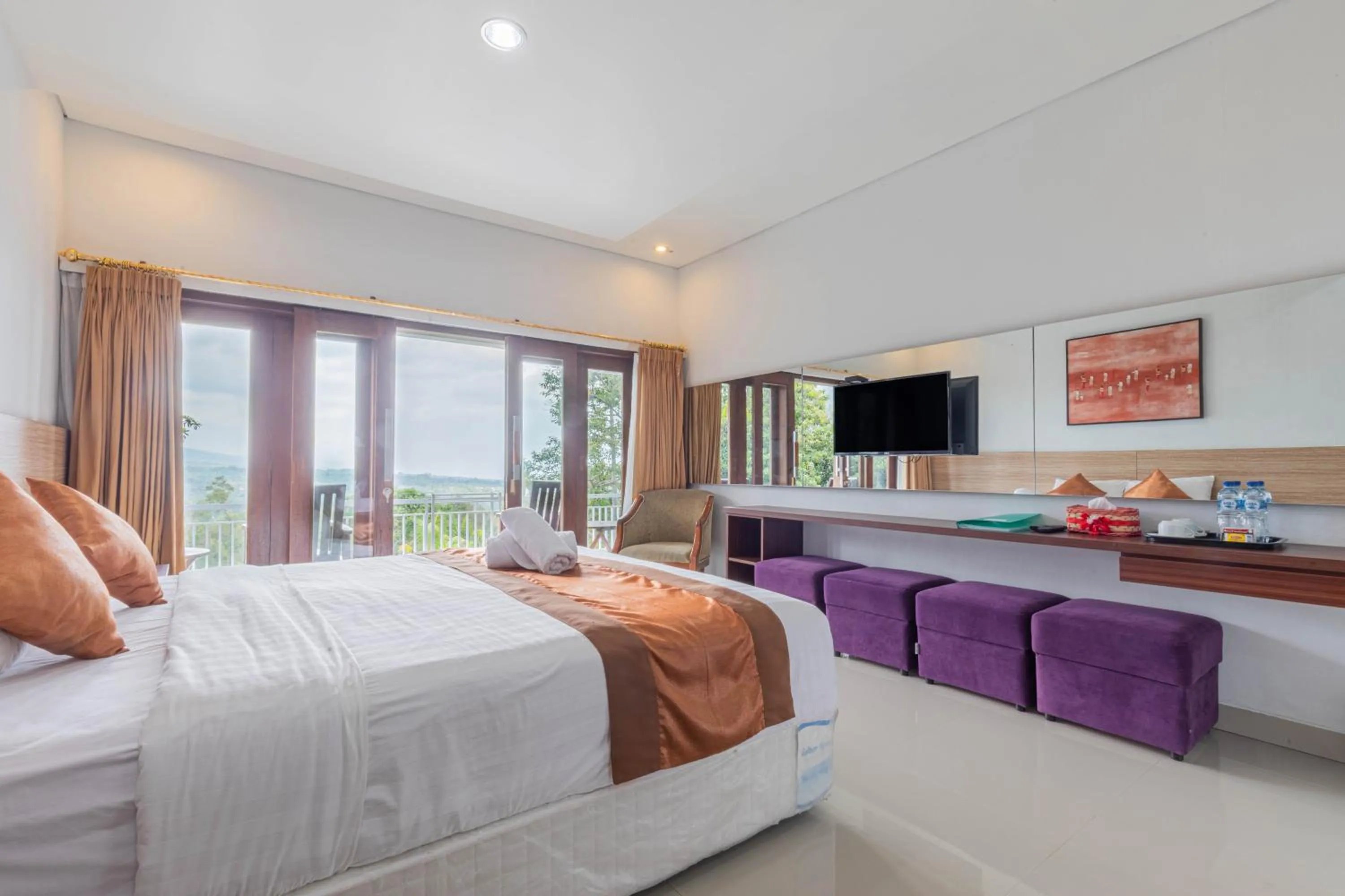 Bed in Mandhasativa Homestay