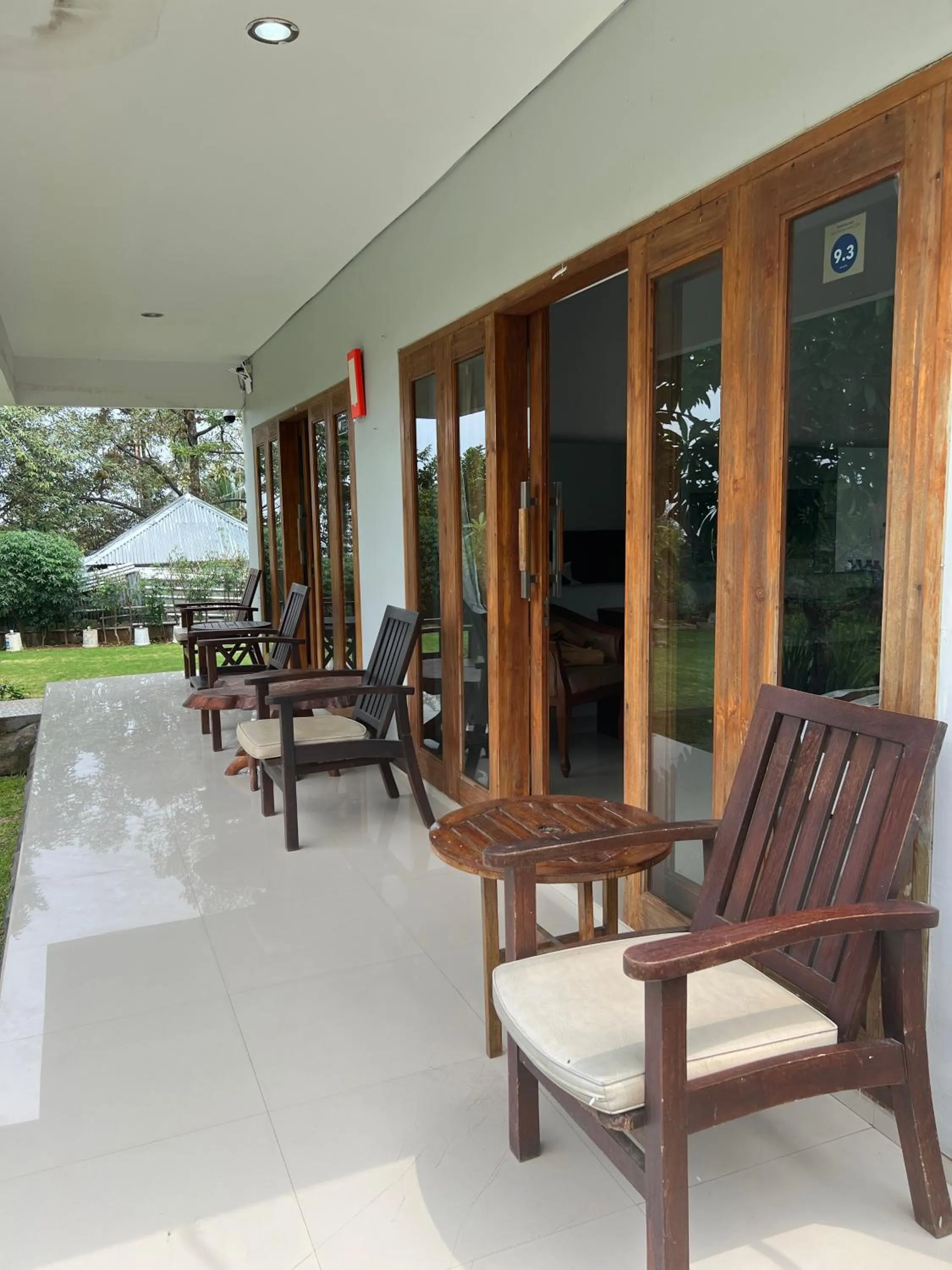 Patio in Mandhasativa Homestay