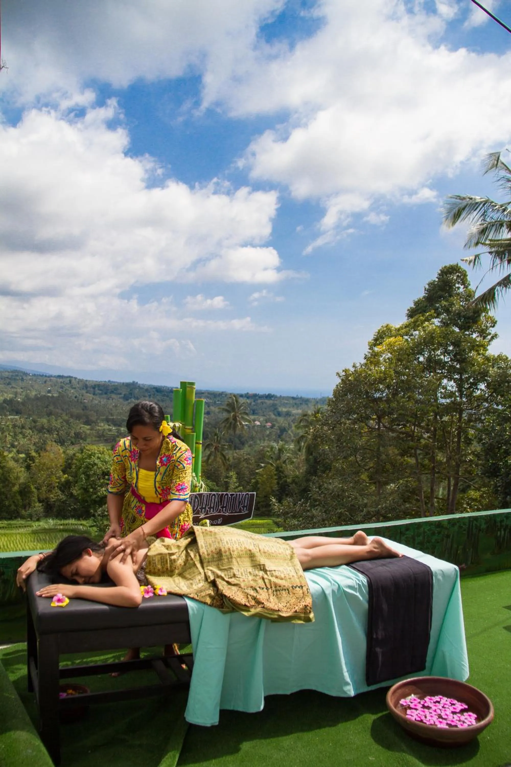 Day in Mandhasativa Homestay