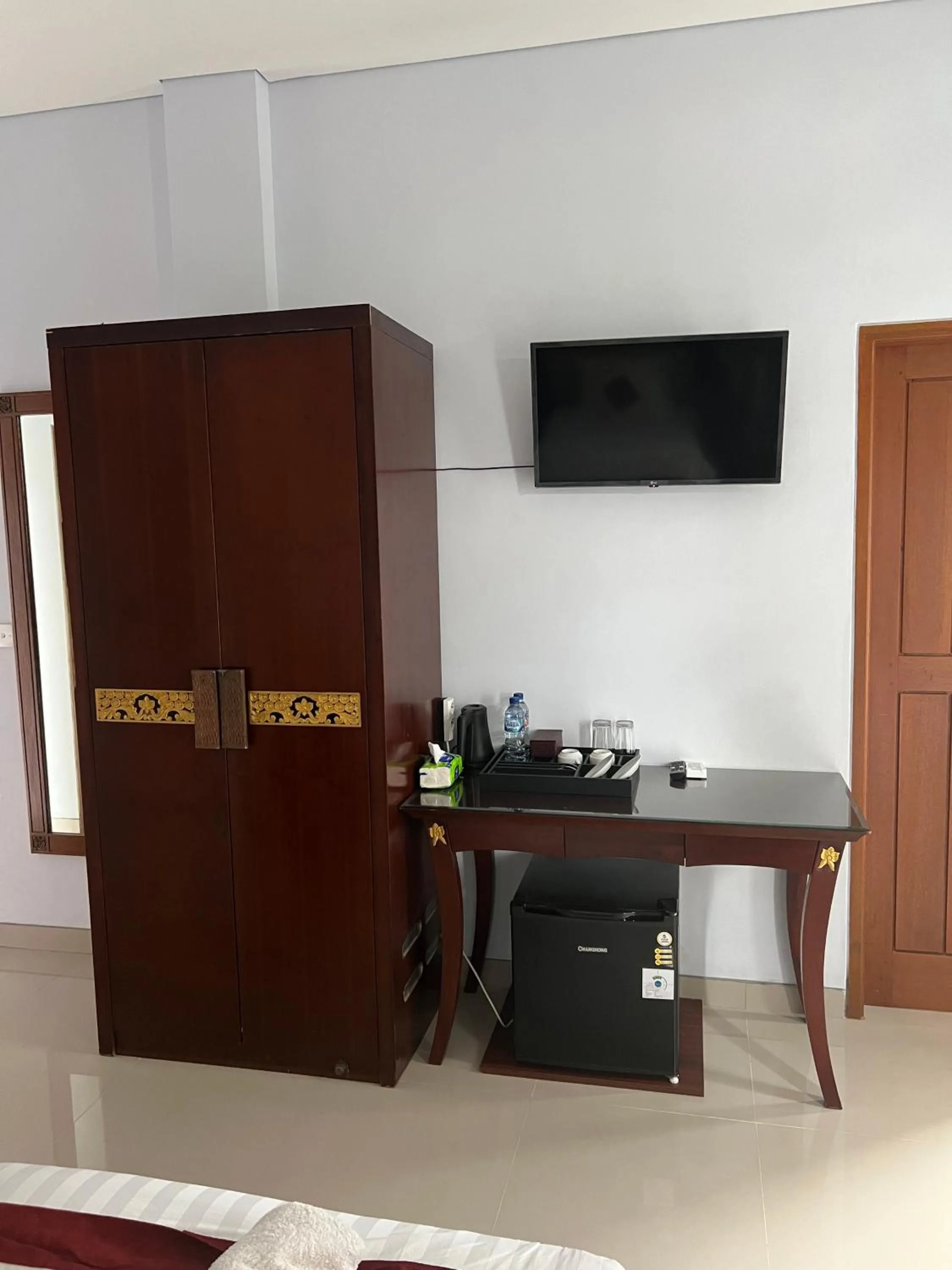 Property building in Mandhasativa Homestay