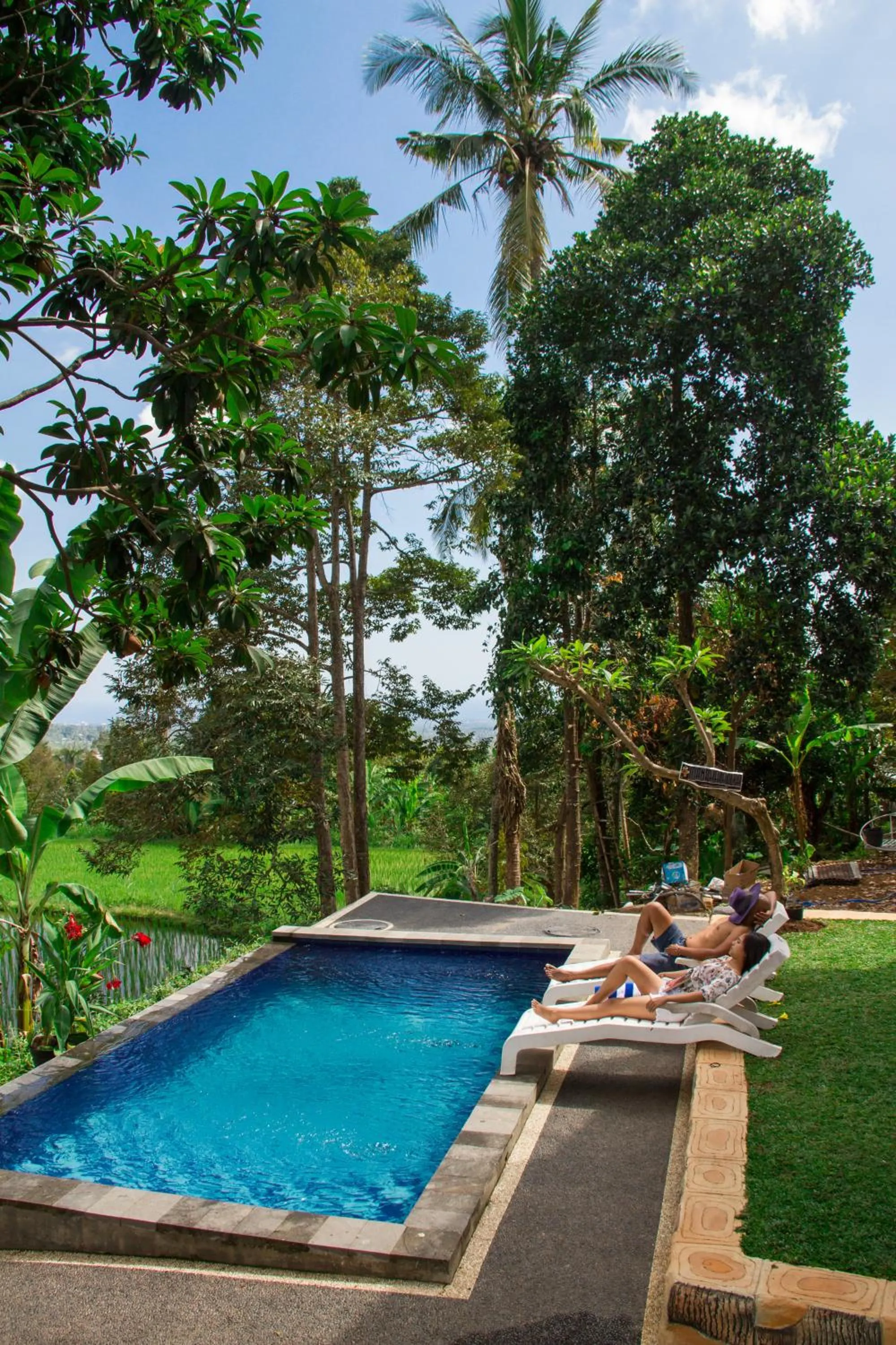 Day in Mandhasativa Homestay