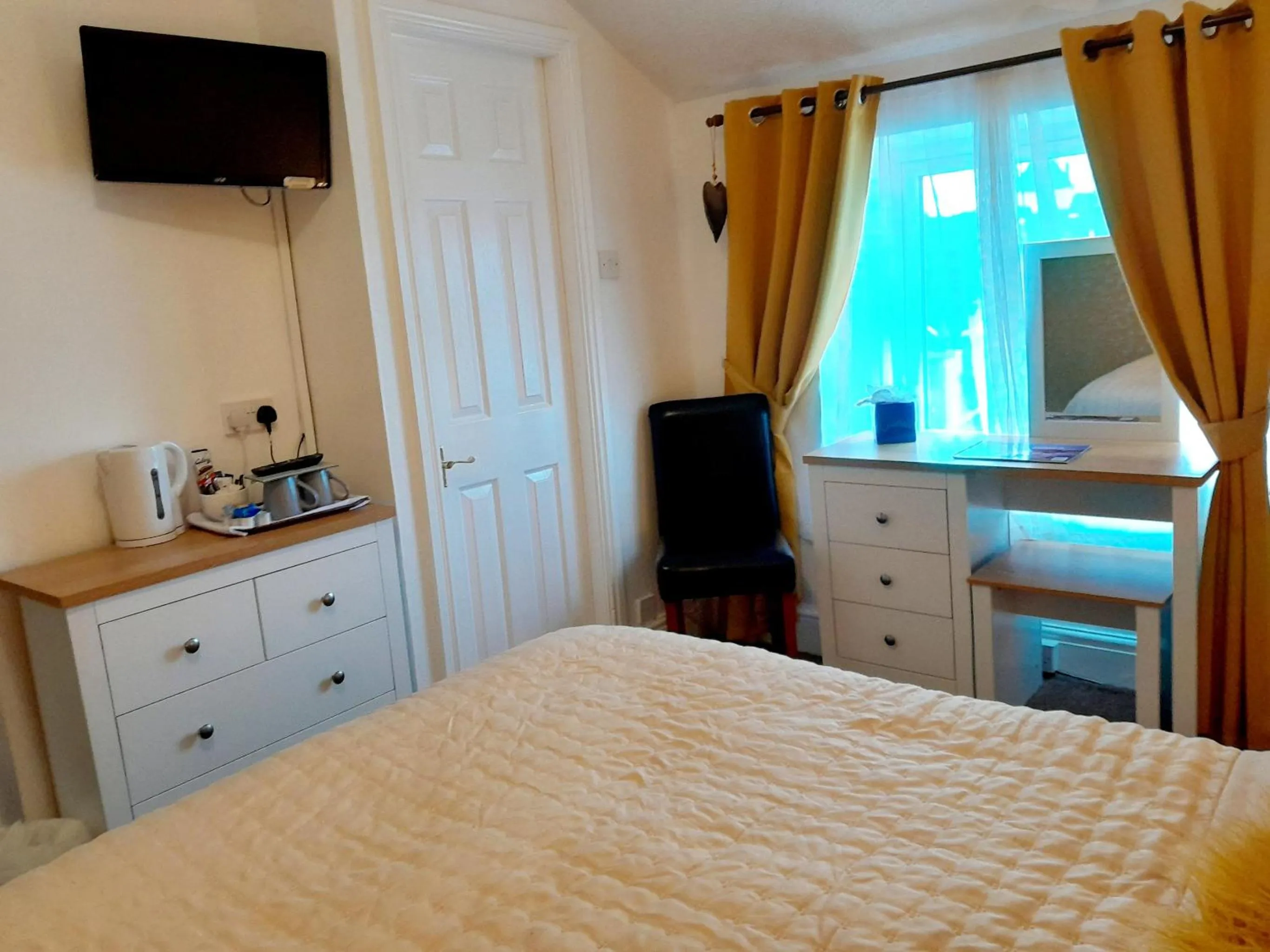 Bedroom, Bed in The Clovelly