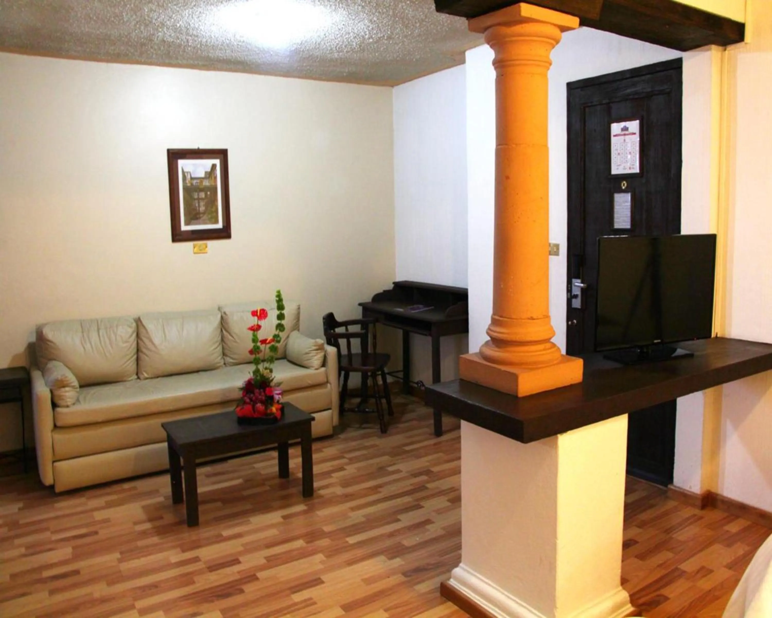 Photo of the whole room in Mision Xalapa Plaza de las Convenciones