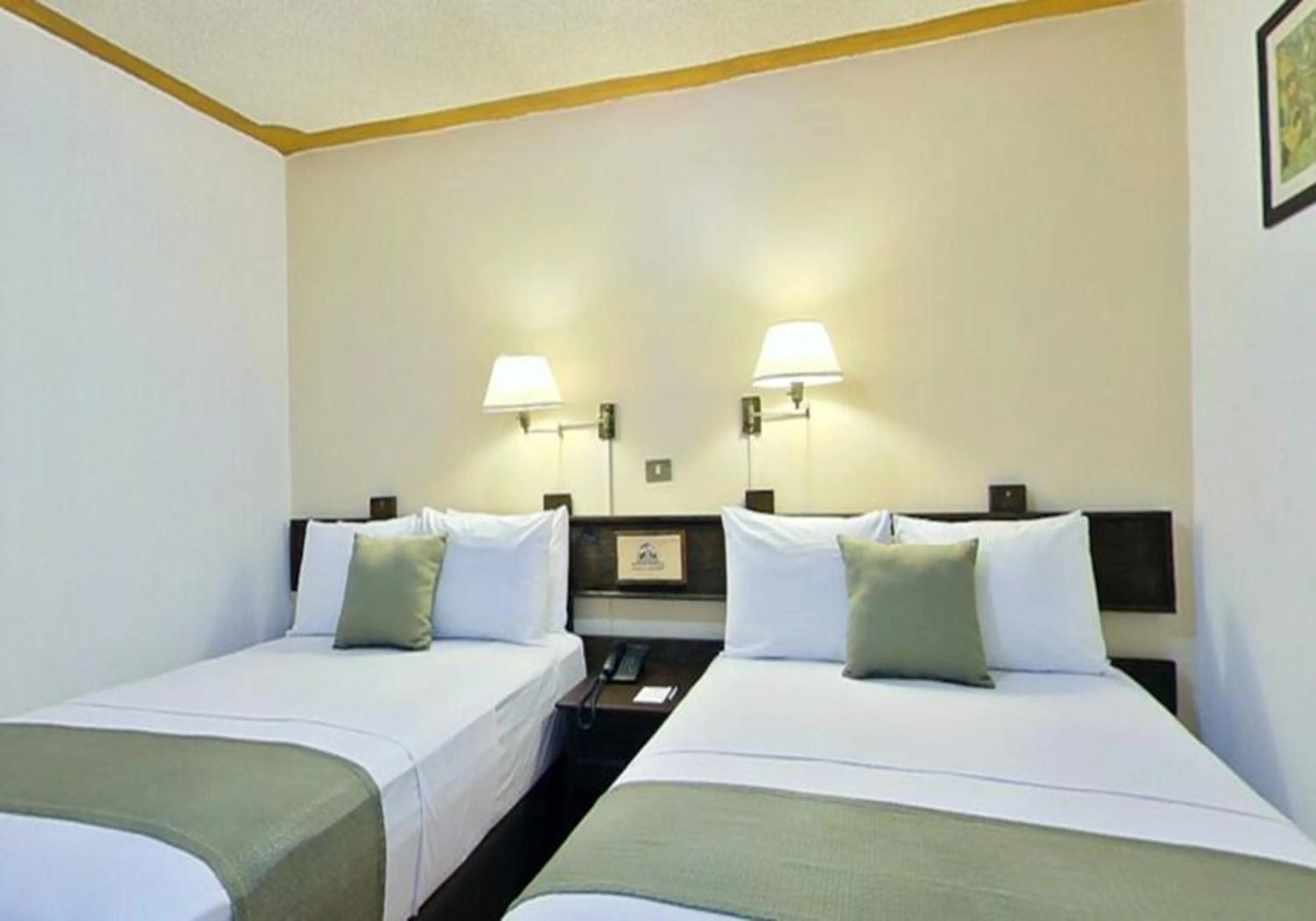 Photo of the whole room, Bed in Mision Xalapa Plaza de las Convenciones