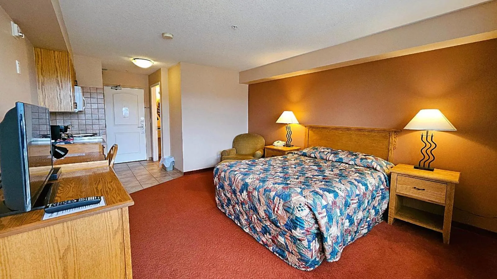 Bedroom, Bed in Misty Mountain Inn & Suites