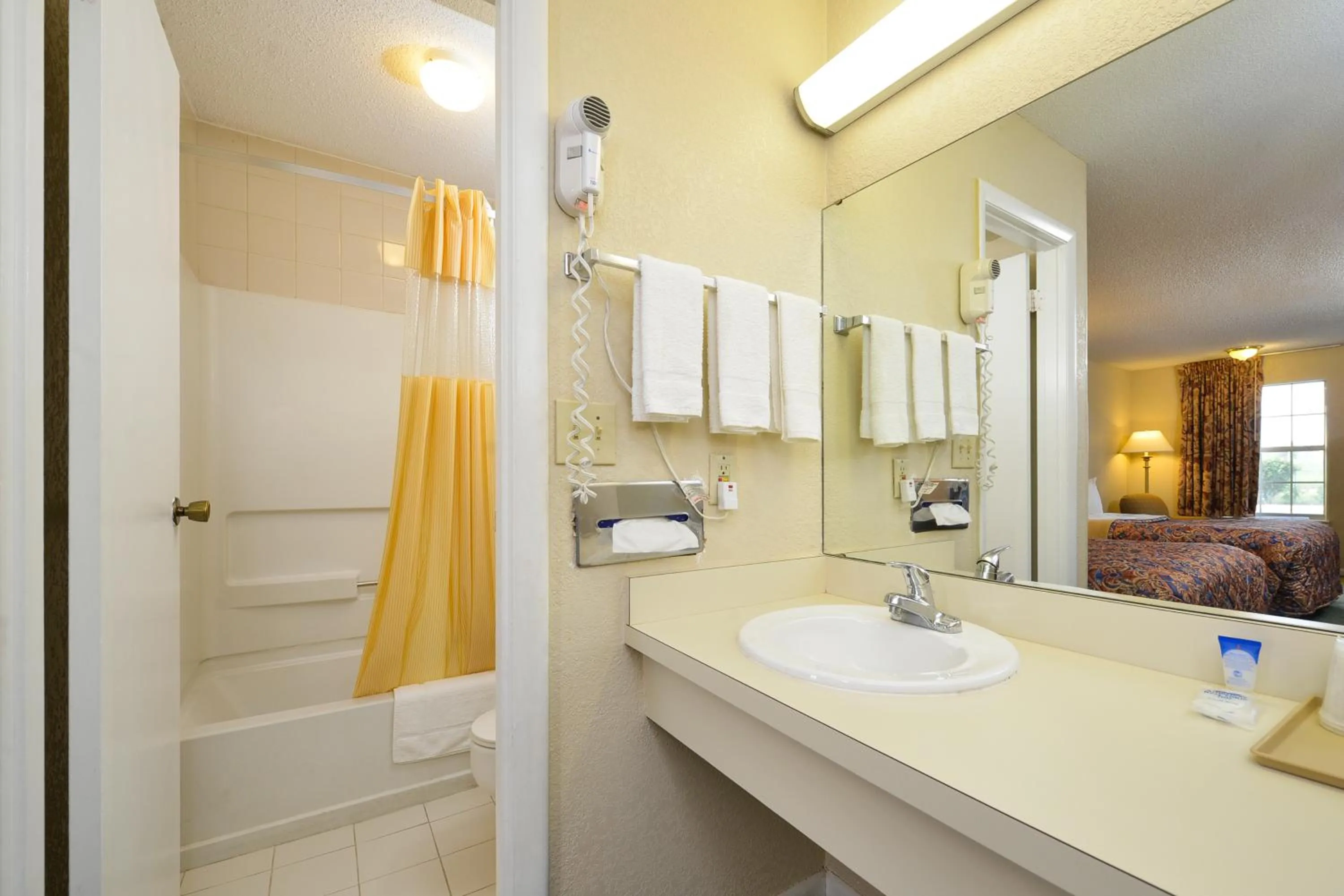 Shower in Americas Best Value Inn-Winnsboro
