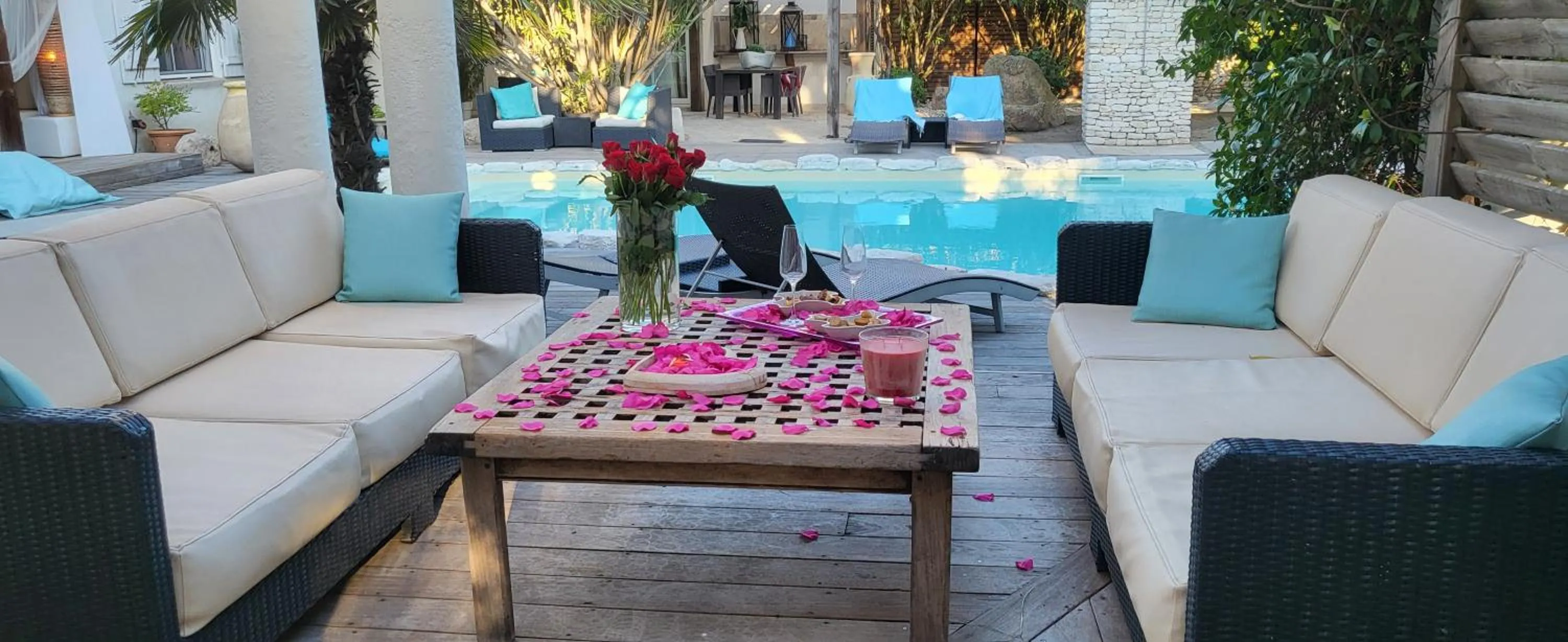 Patio in Villa Petra Bianca Suites & Chambres