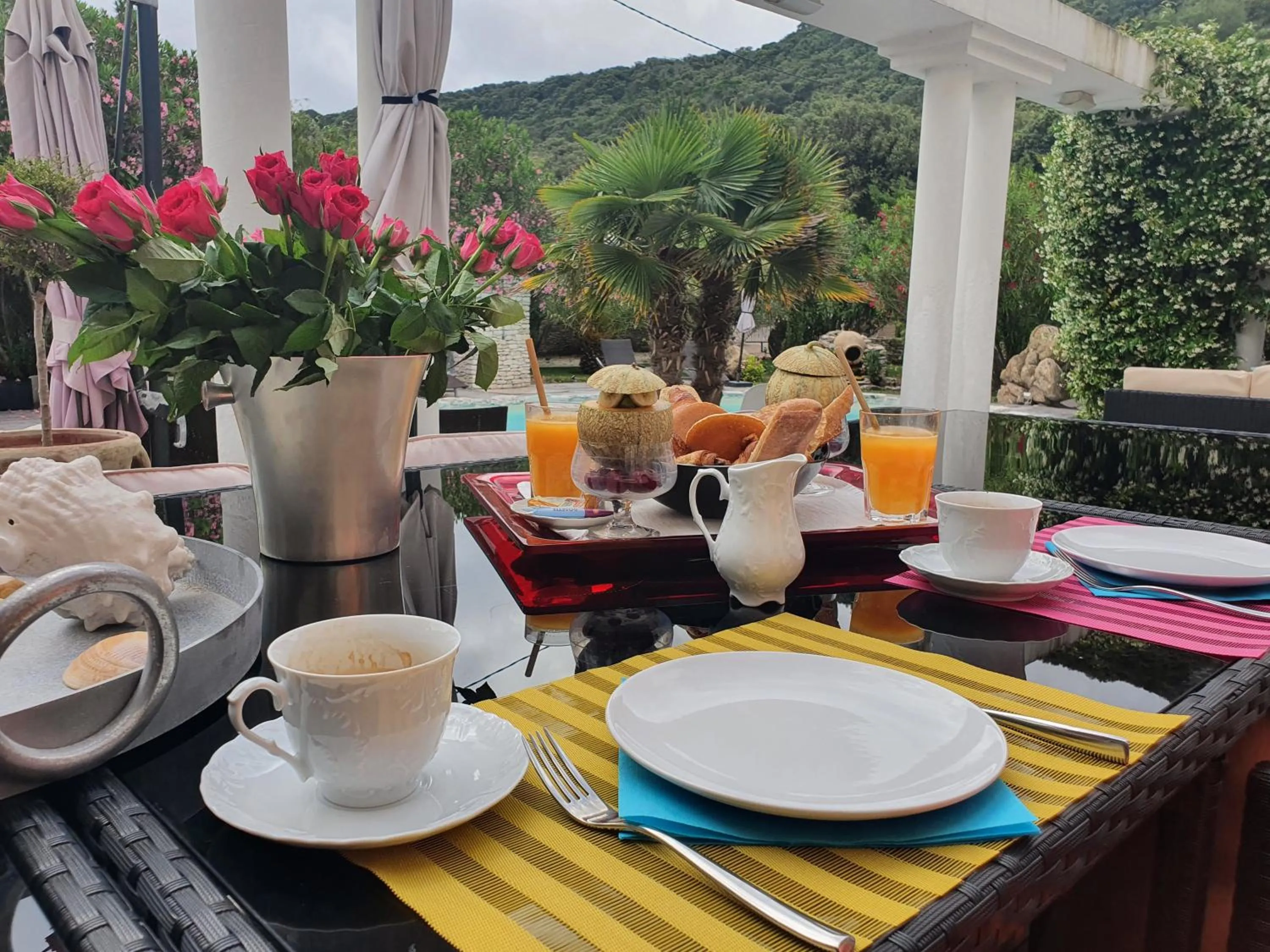 Patio in Villa Petra Bianca Suites & Chambres