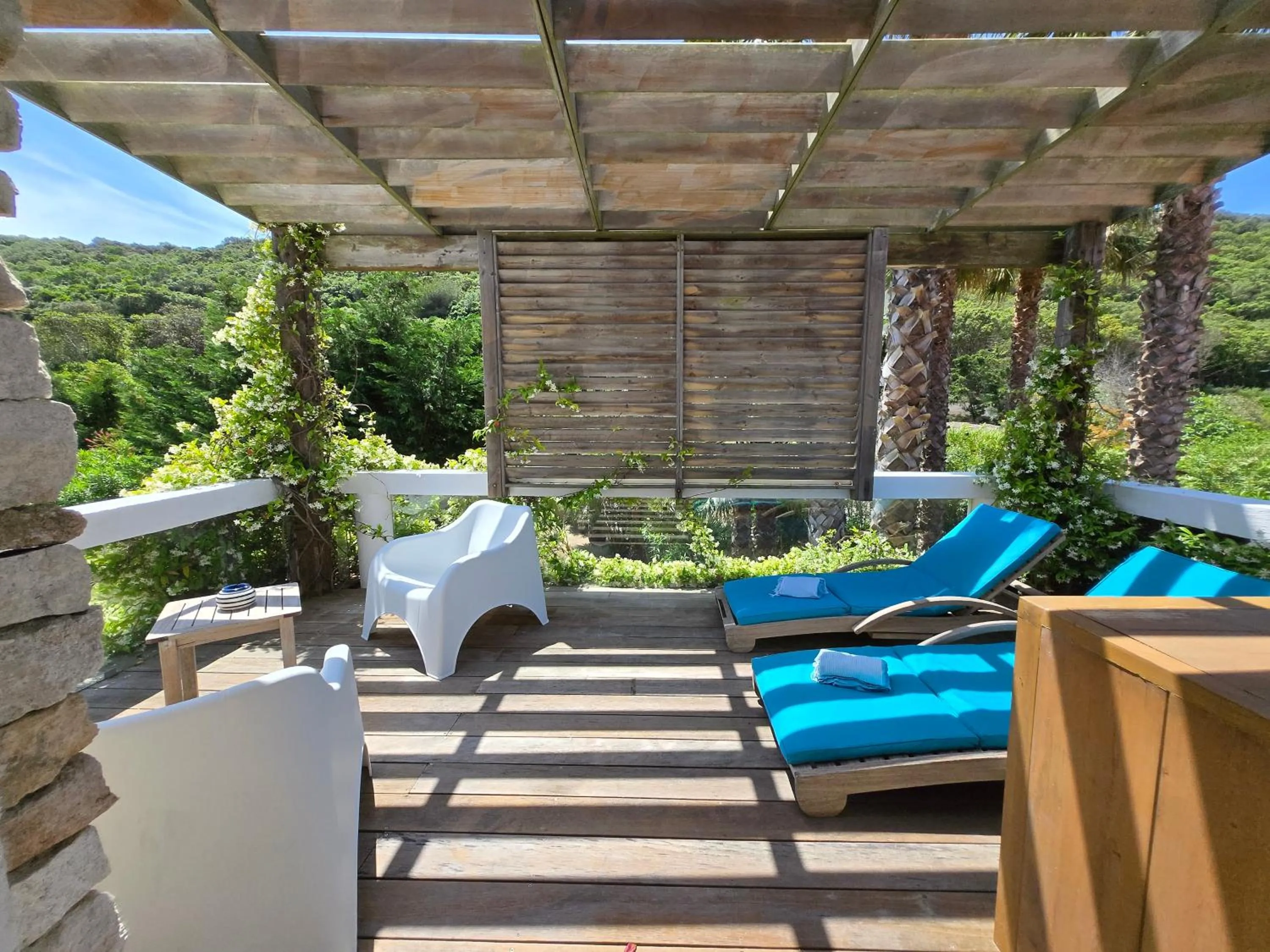 Patio in Villa Petra Bianca Suites & Chambres