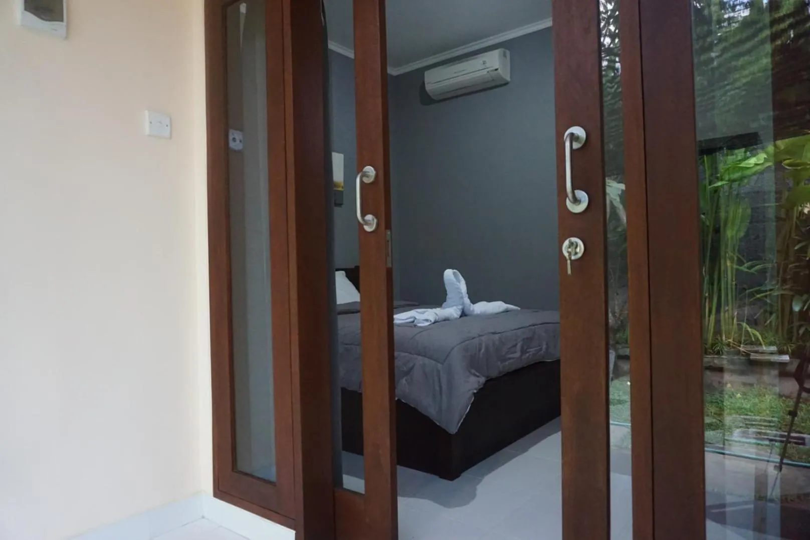Bedroom, Bed in Mai Guest House Sanur
