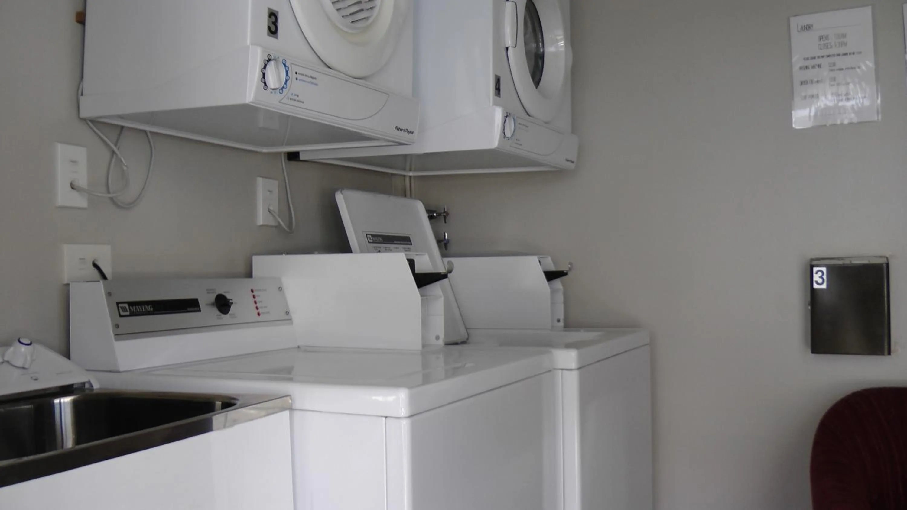 Bed in Manukau Motor Lodge