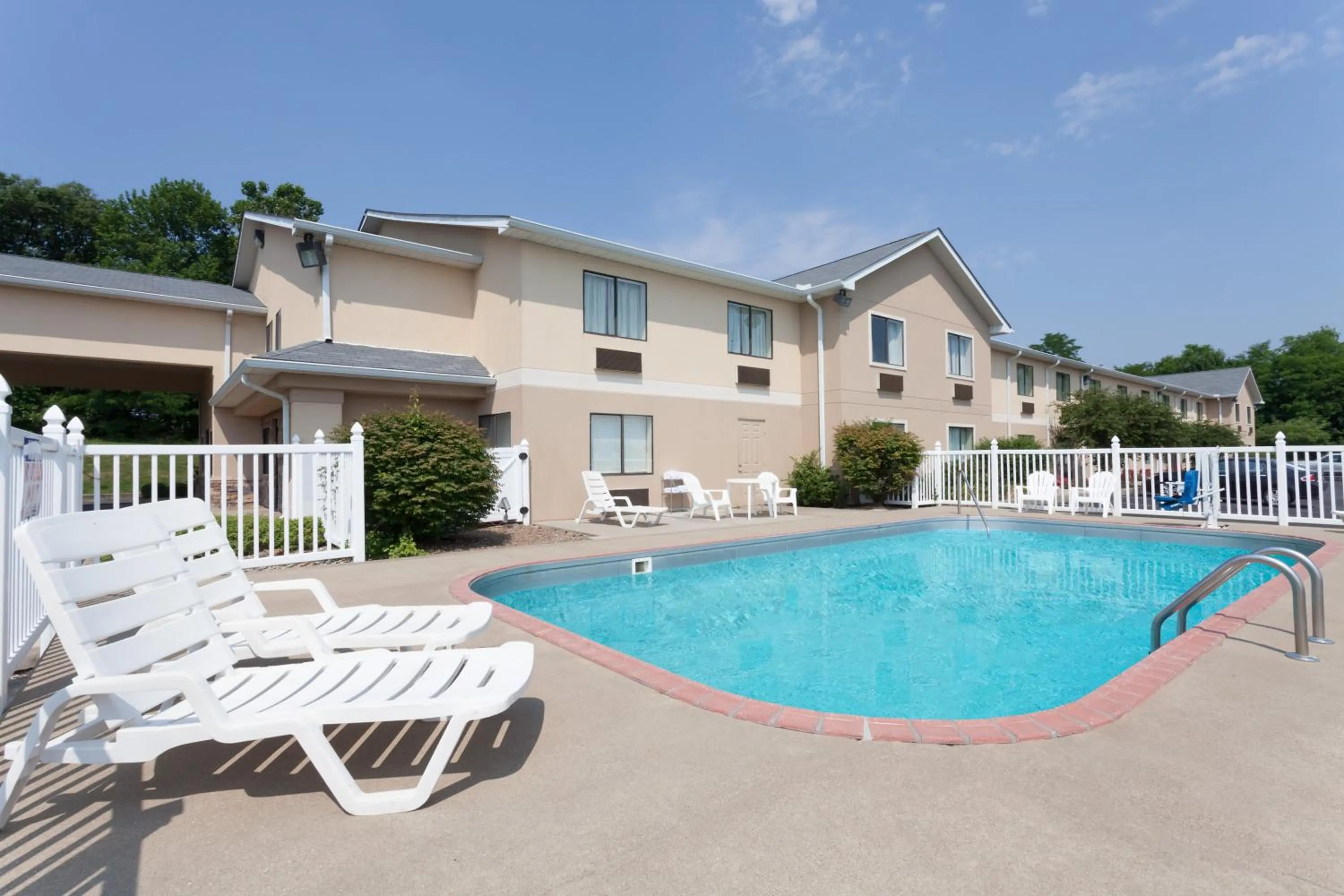 Swimming pool in Ramada by Wyndham Tell City