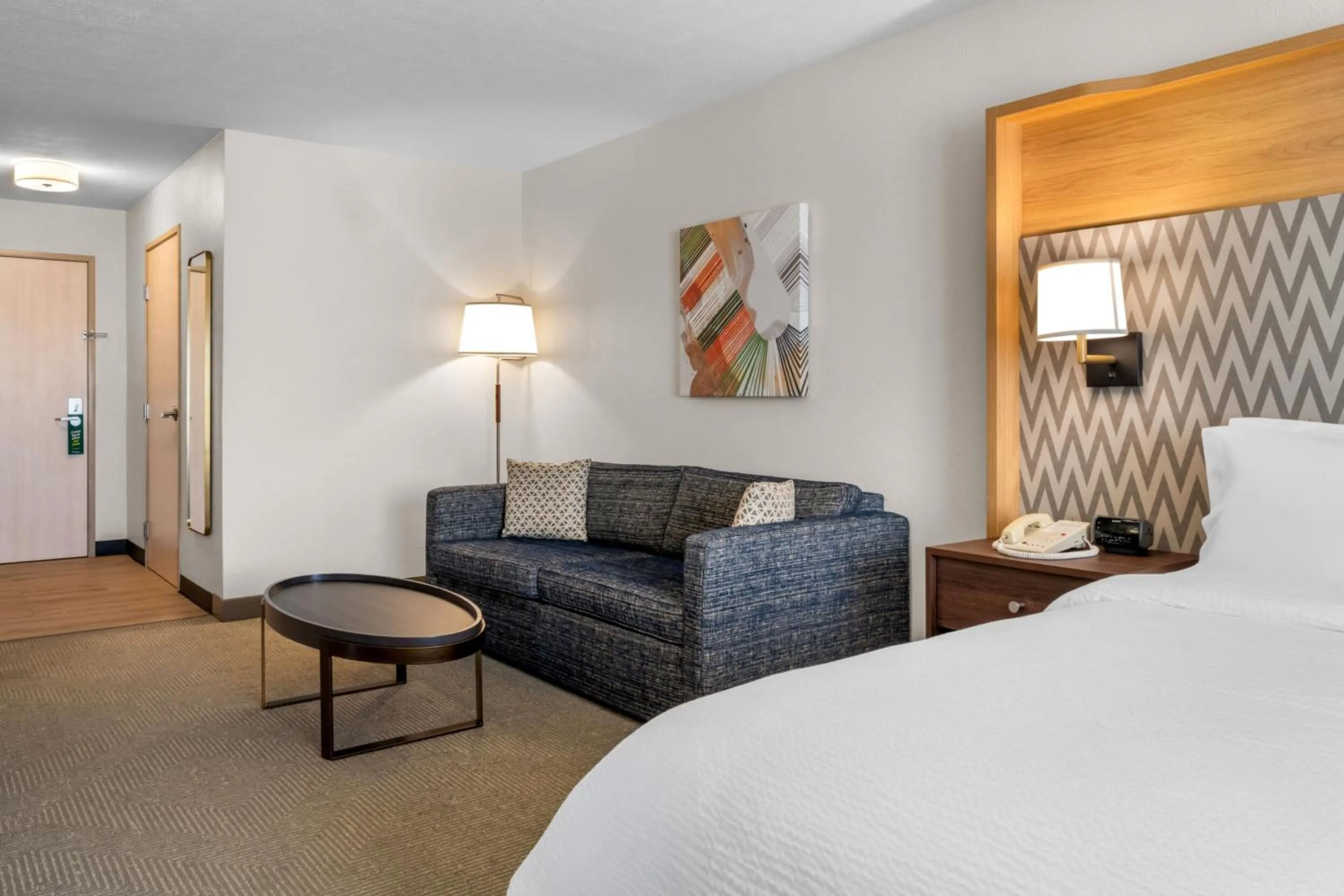 Photo of the whole room, Bed in Holiday Inn Rock Springs by IHG