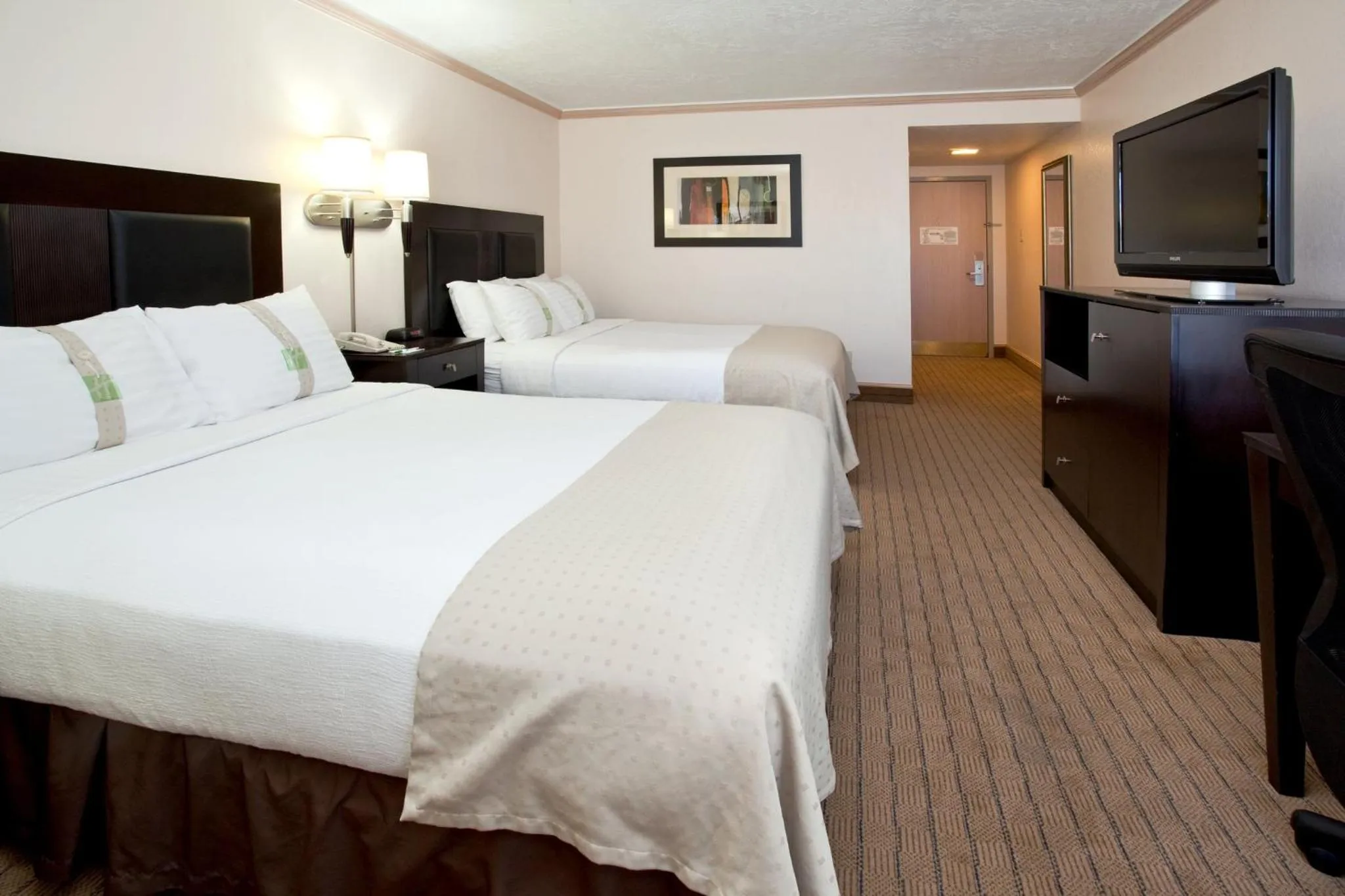 Photo of the whole room, Bed in Holiday Inn Rock Springs by IHG