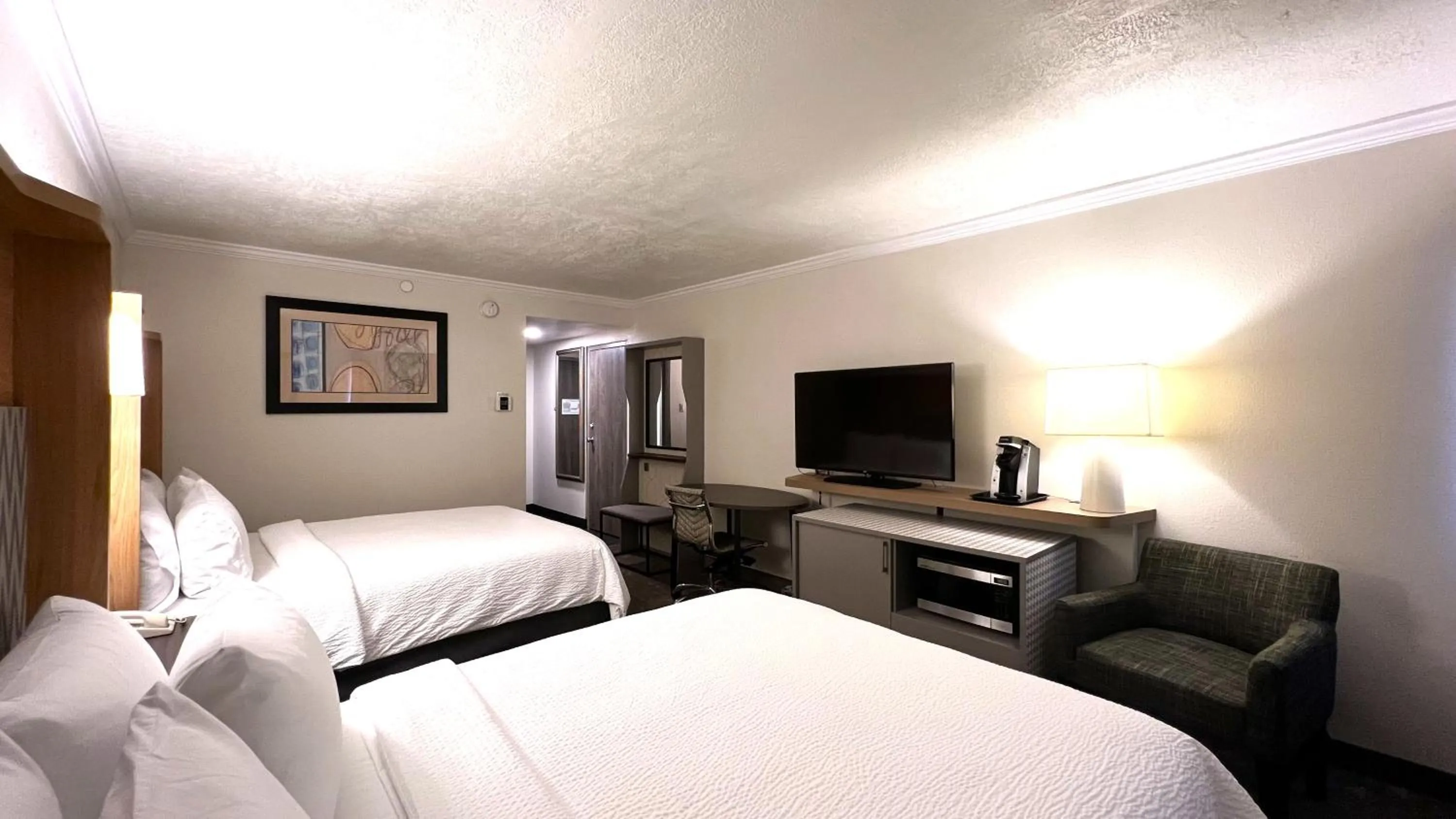 TV and multimedia, Bed in Holiday Inn Rock Springs by IHG