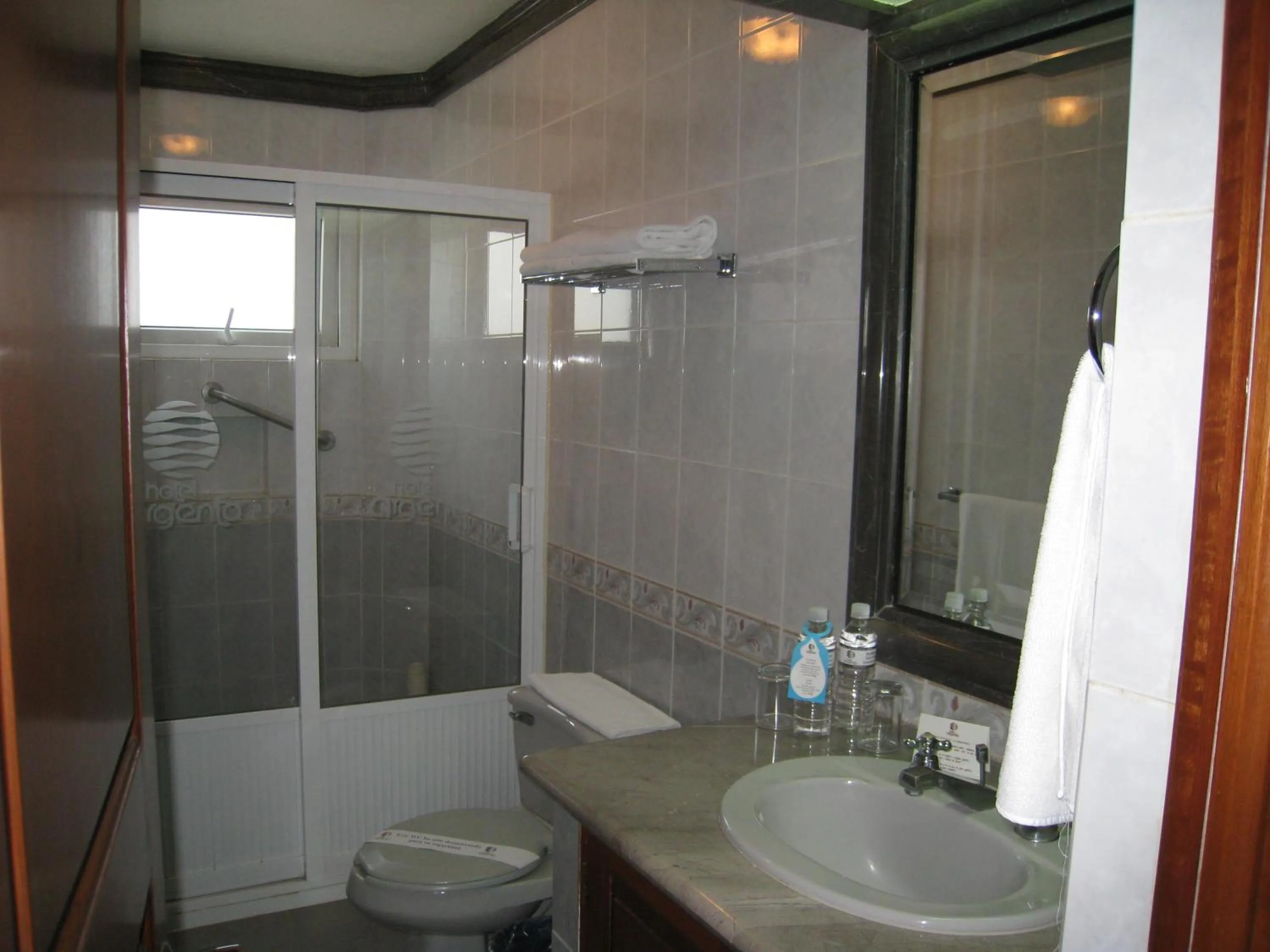 Bathroom in Hotel Argento